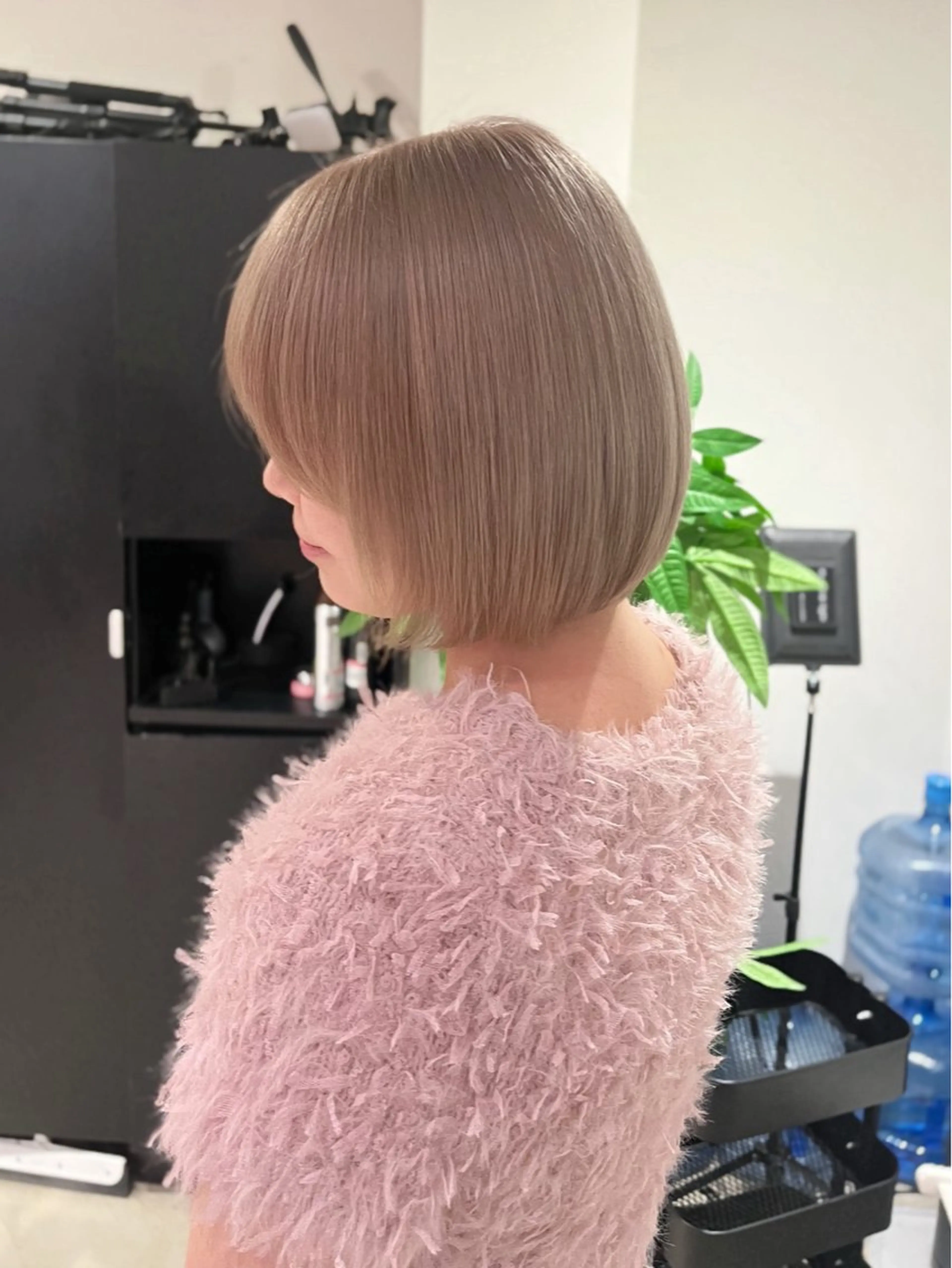 ミディアム ヘアカラー ROIS 表参道所属・ハイトーン🫧艶髪 MAIKAのヘアスタイル
