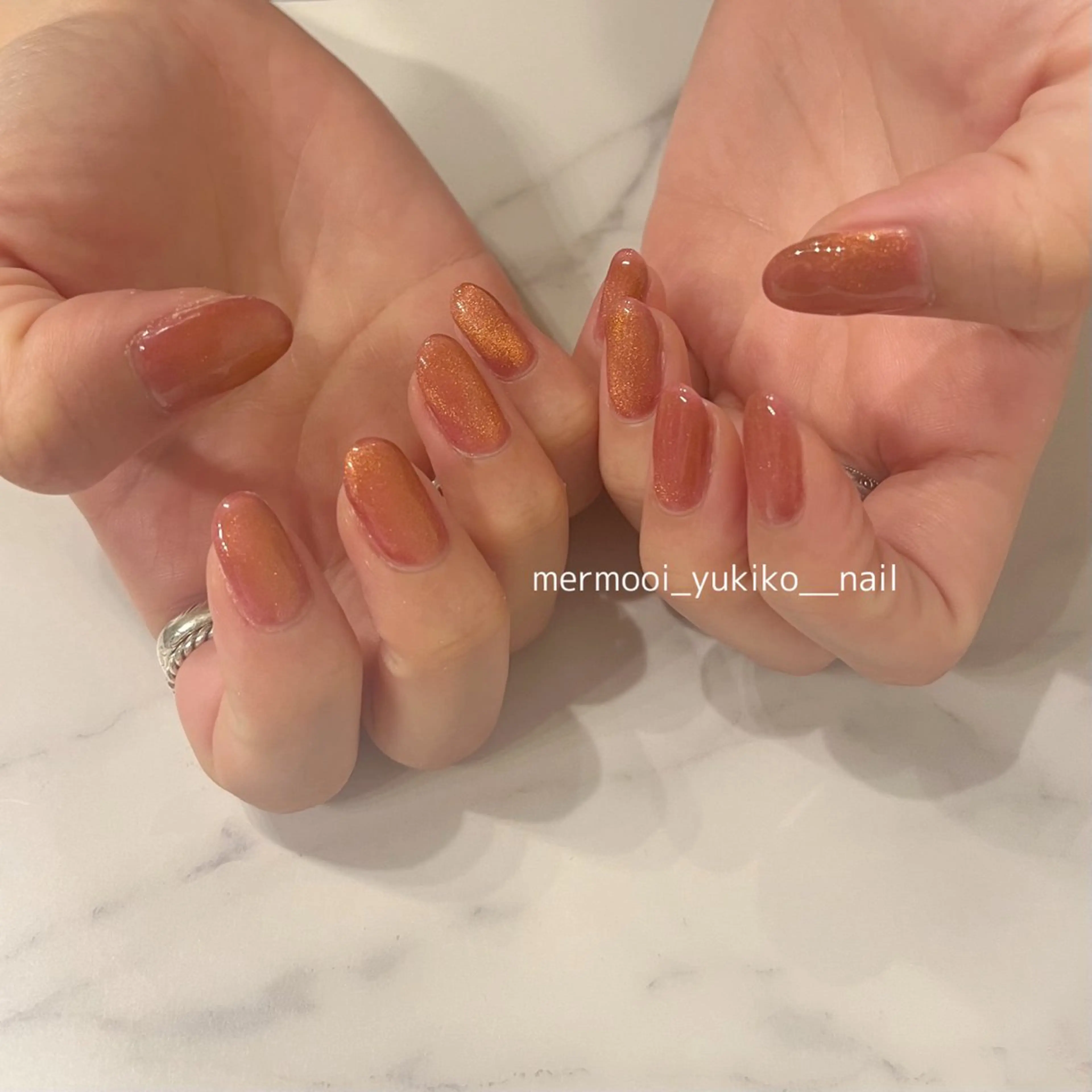 ネイル ゴールド マグネットネイル ハンドネイル melu所属・melu yukikoのネイルデザイン