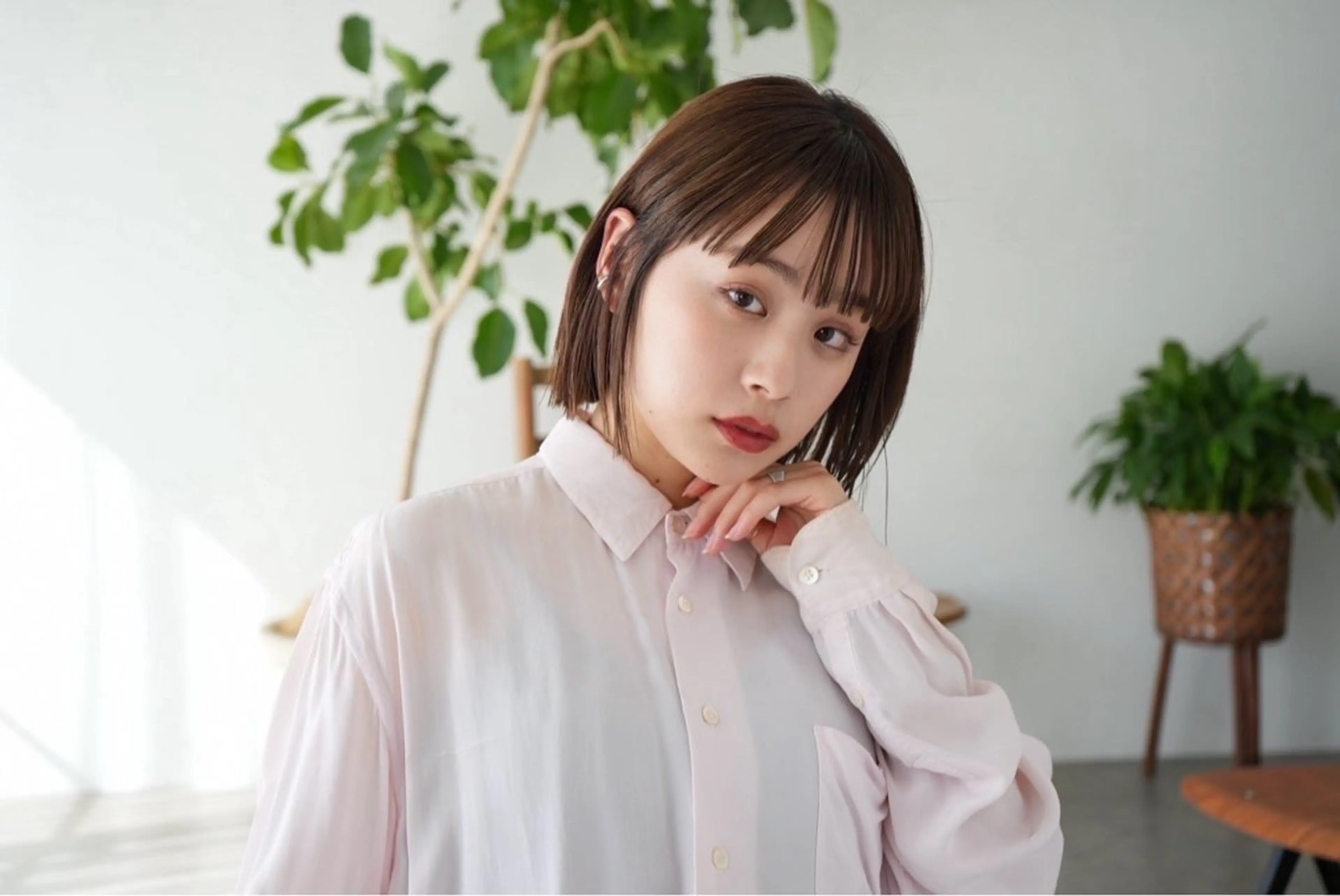 ミディアム 小山 水綺のヘアスタイル
