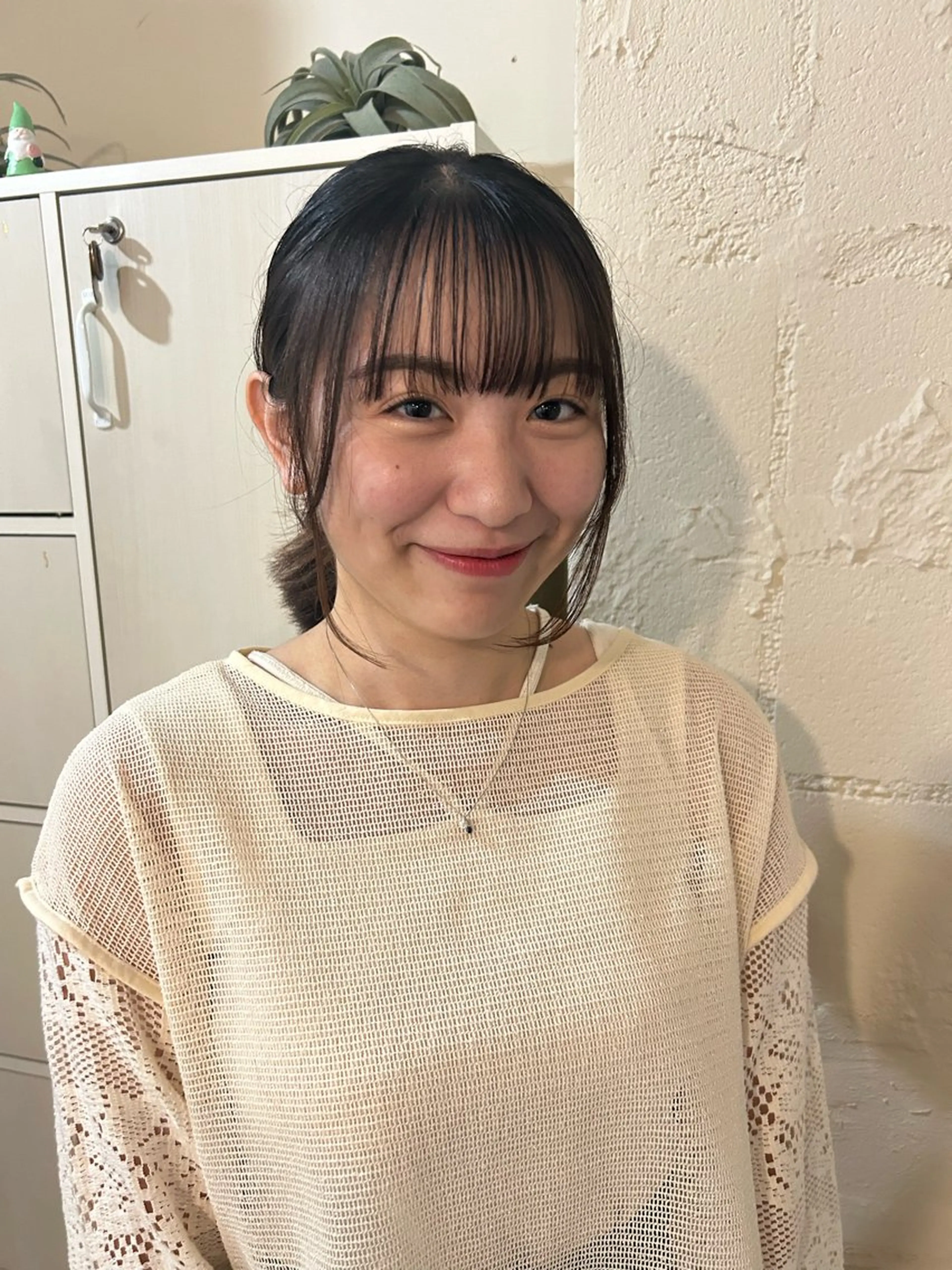 カット color list 倉本恋のヘアスタイル