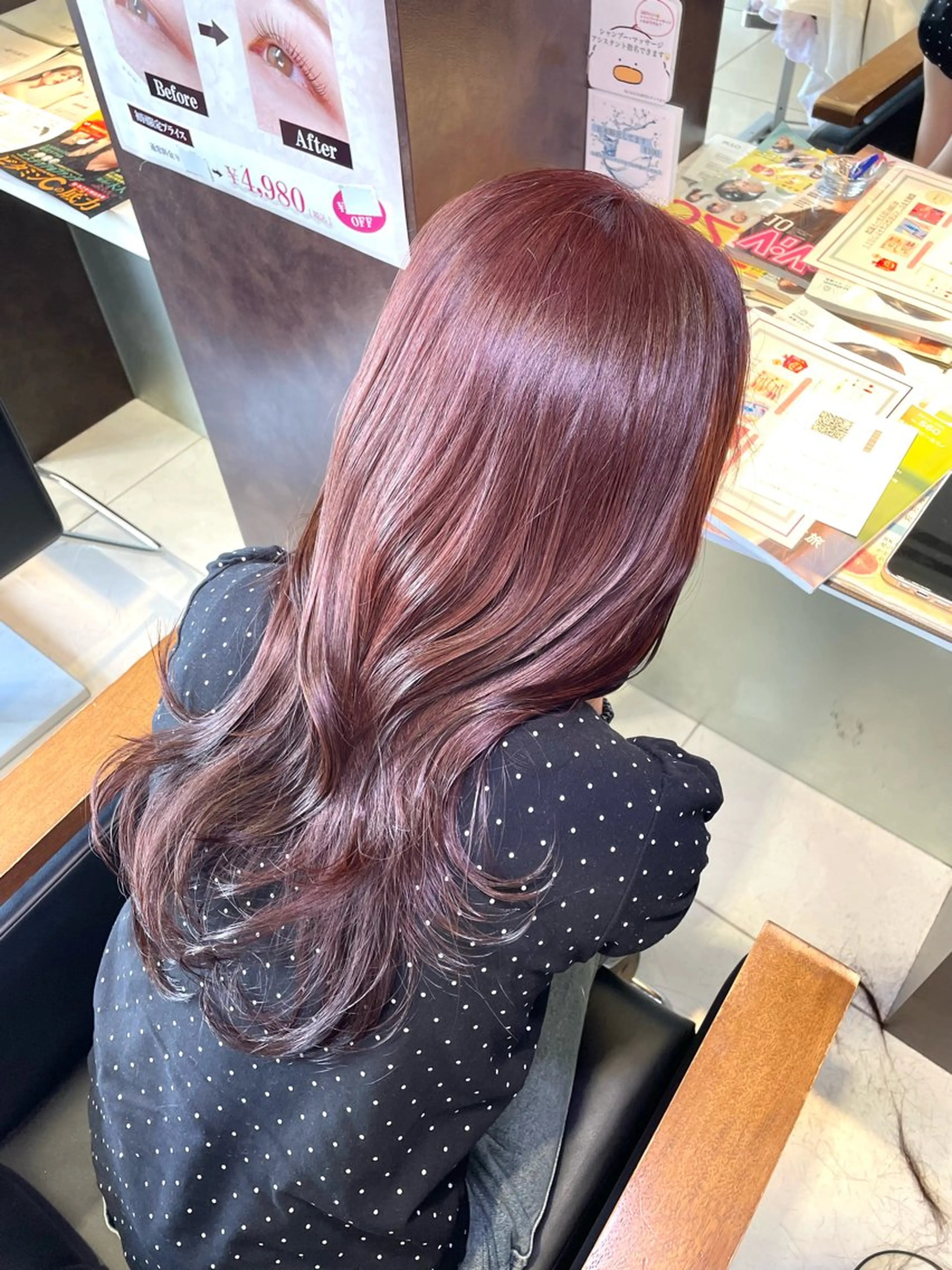 ロング ピンクラベンダー カット ヘアカラー トリートメント 🤎うる艶ベージュ 🧸MAYUKA🤎のヘアスタイル