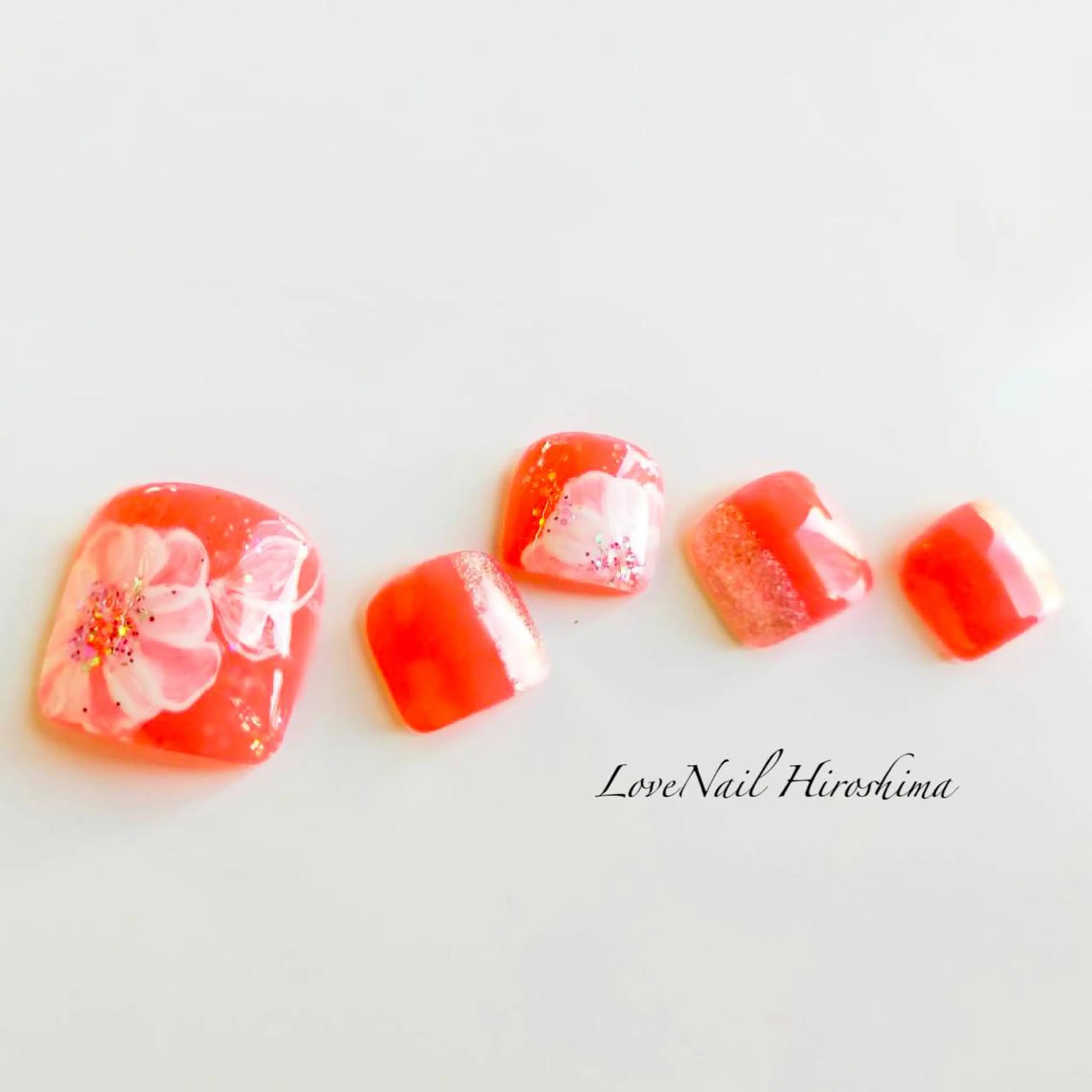 ネイル フラワーネイル フットネイル LoveNaii広島店所属・LoveNail HIROSHIMAのネイルデザイン