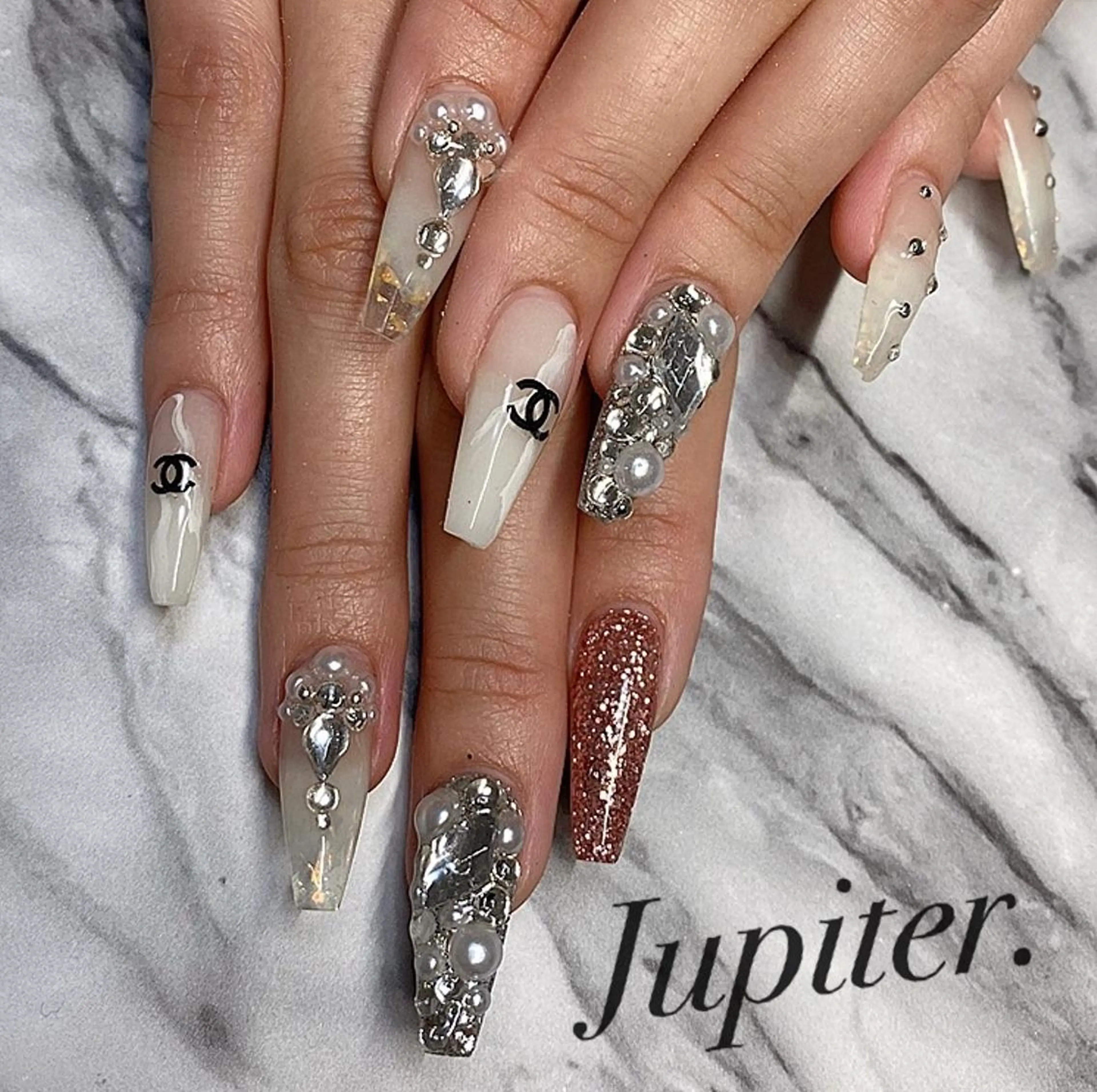 ネイル PrivateSalon Jupiter所属・Jupiter .のネイルデザイン