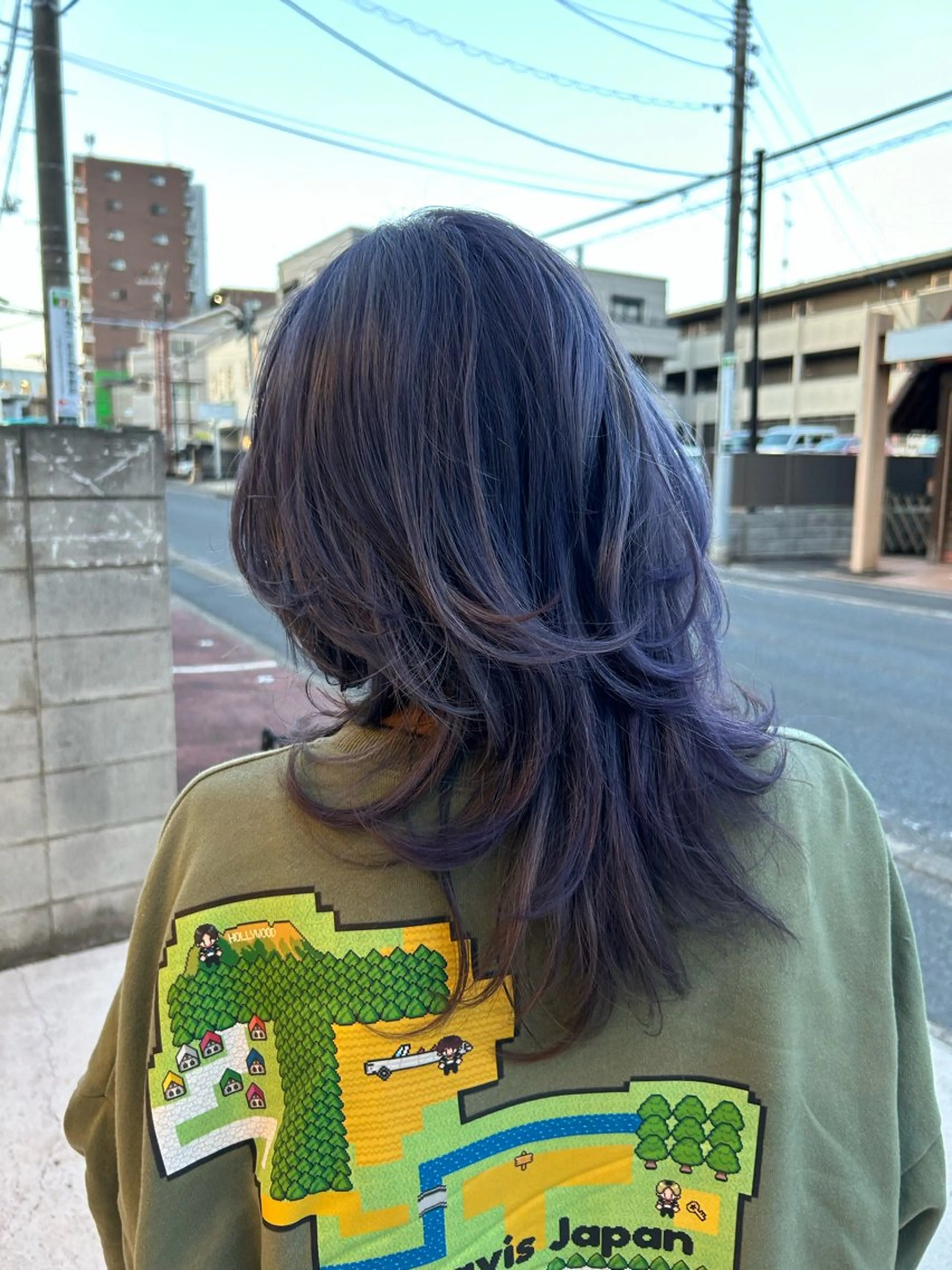 セミロング アッシュ ウルフカット LUCK Hair Space所属・飯田 大樹のヘアスタイル