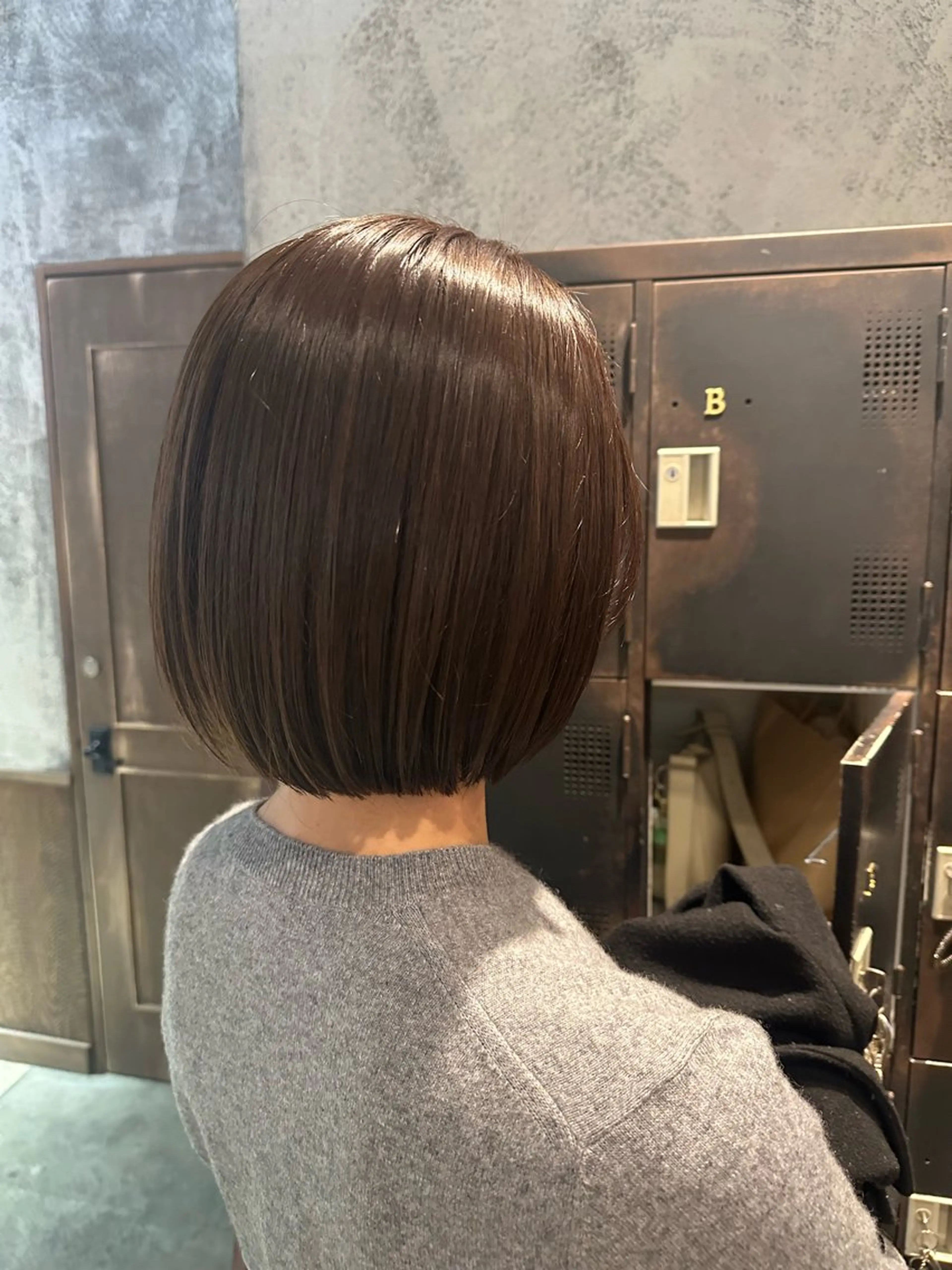 ショート カラー ヘアアレンジ 透明感カラー グレージュ ボブ カット ヘアカラー 瀧尻 光のヘアスタイル