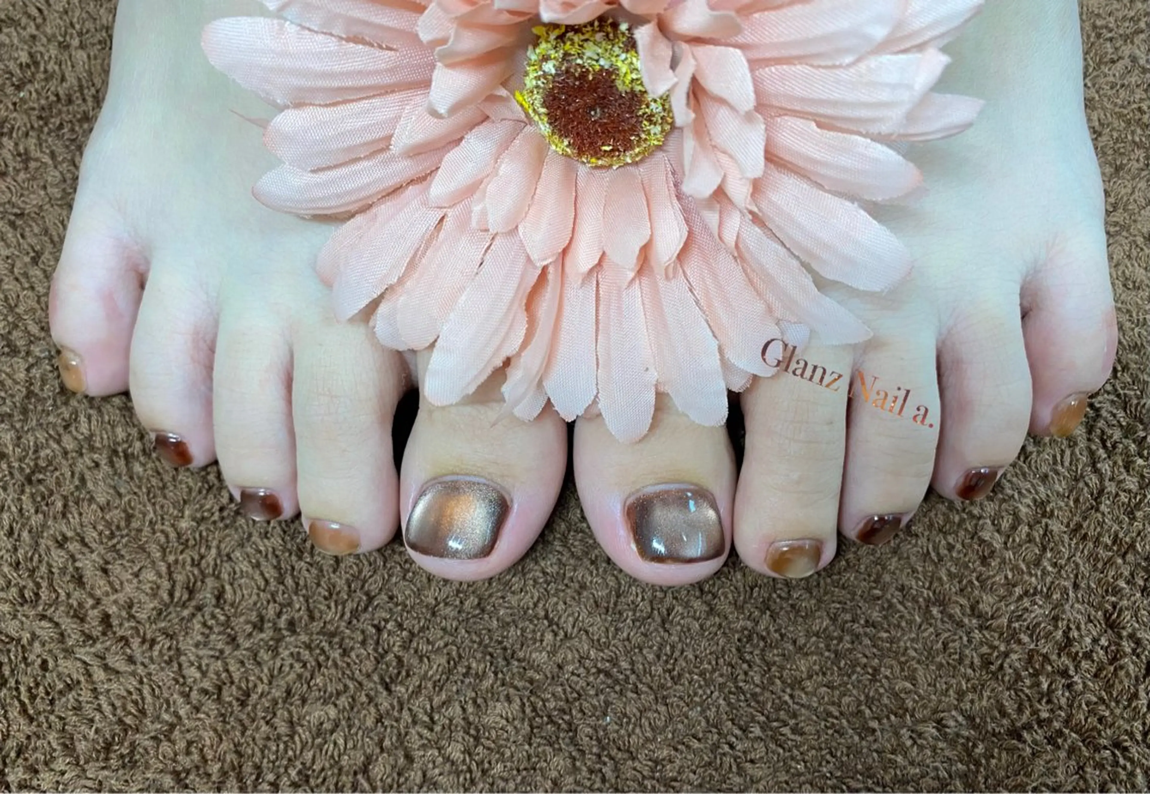 ネイル ワンカラーネイル フットネイル Glanz  Nail aのネイルデザイン