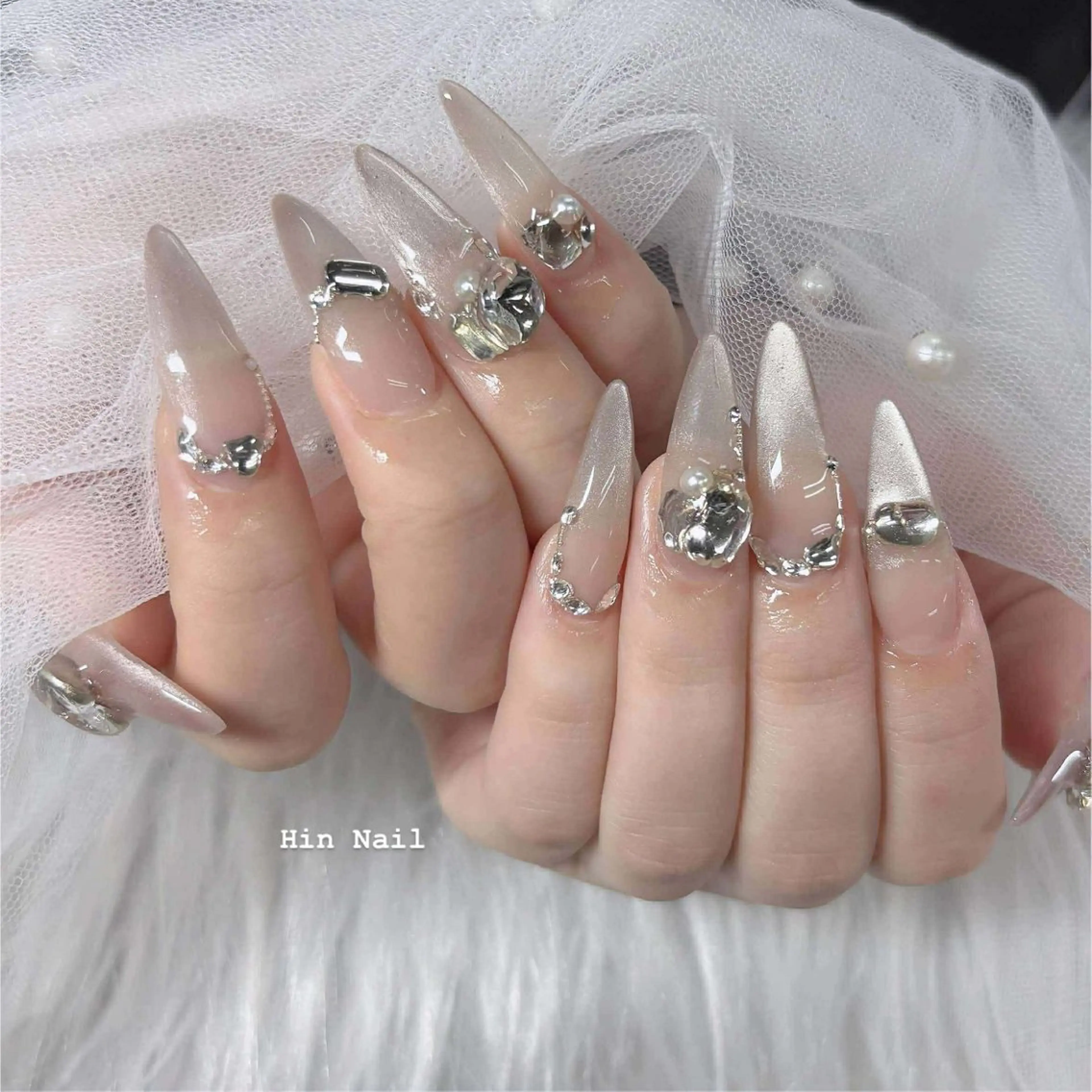 ネイル ハンドネイル Hin  Nail所属・Hin Nail Salonのネイルデザイン