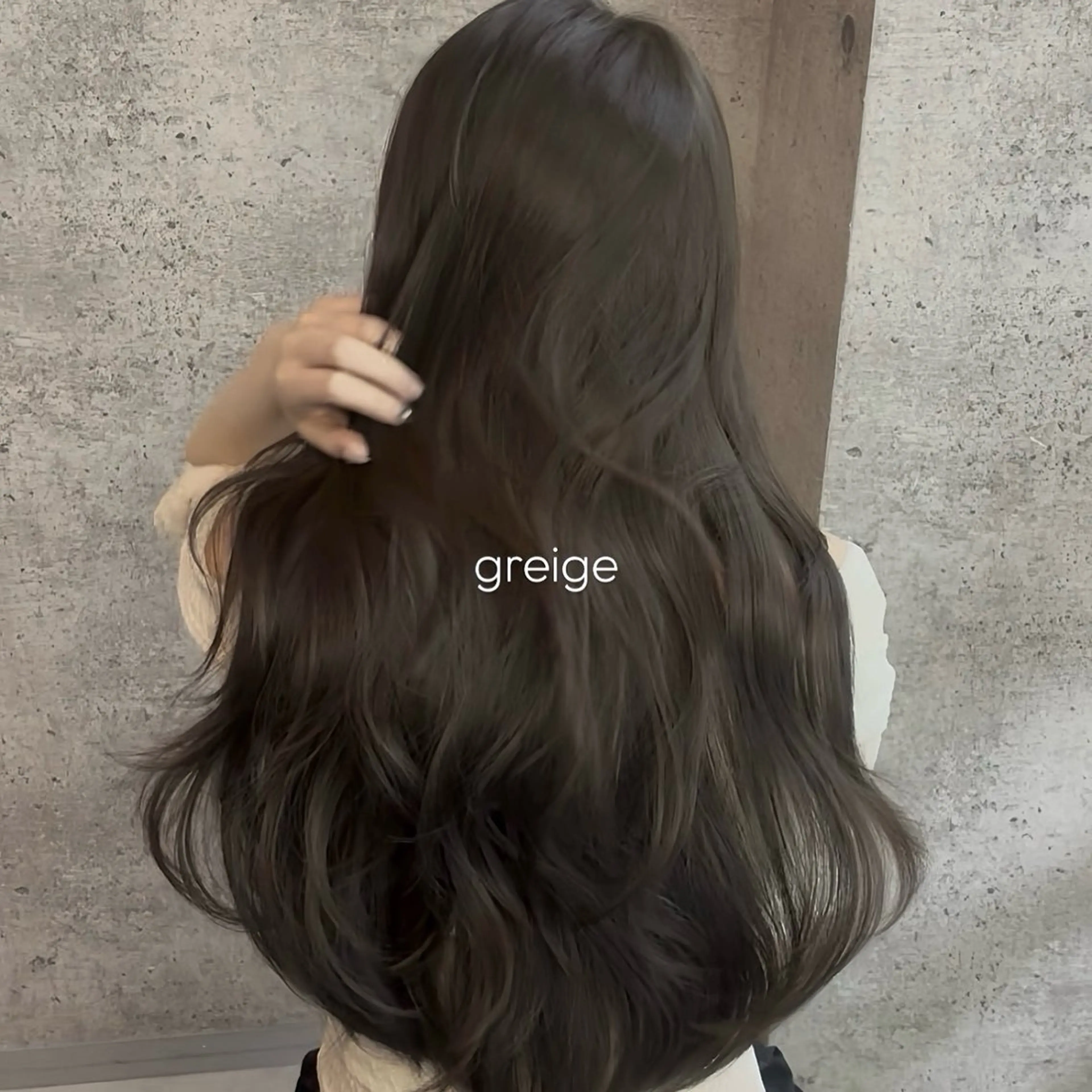 ロング カラー カット ヘアカラー トリートメント iki omotesando所属・akiho/透明感 カラー/グレージュのヘアスタイル