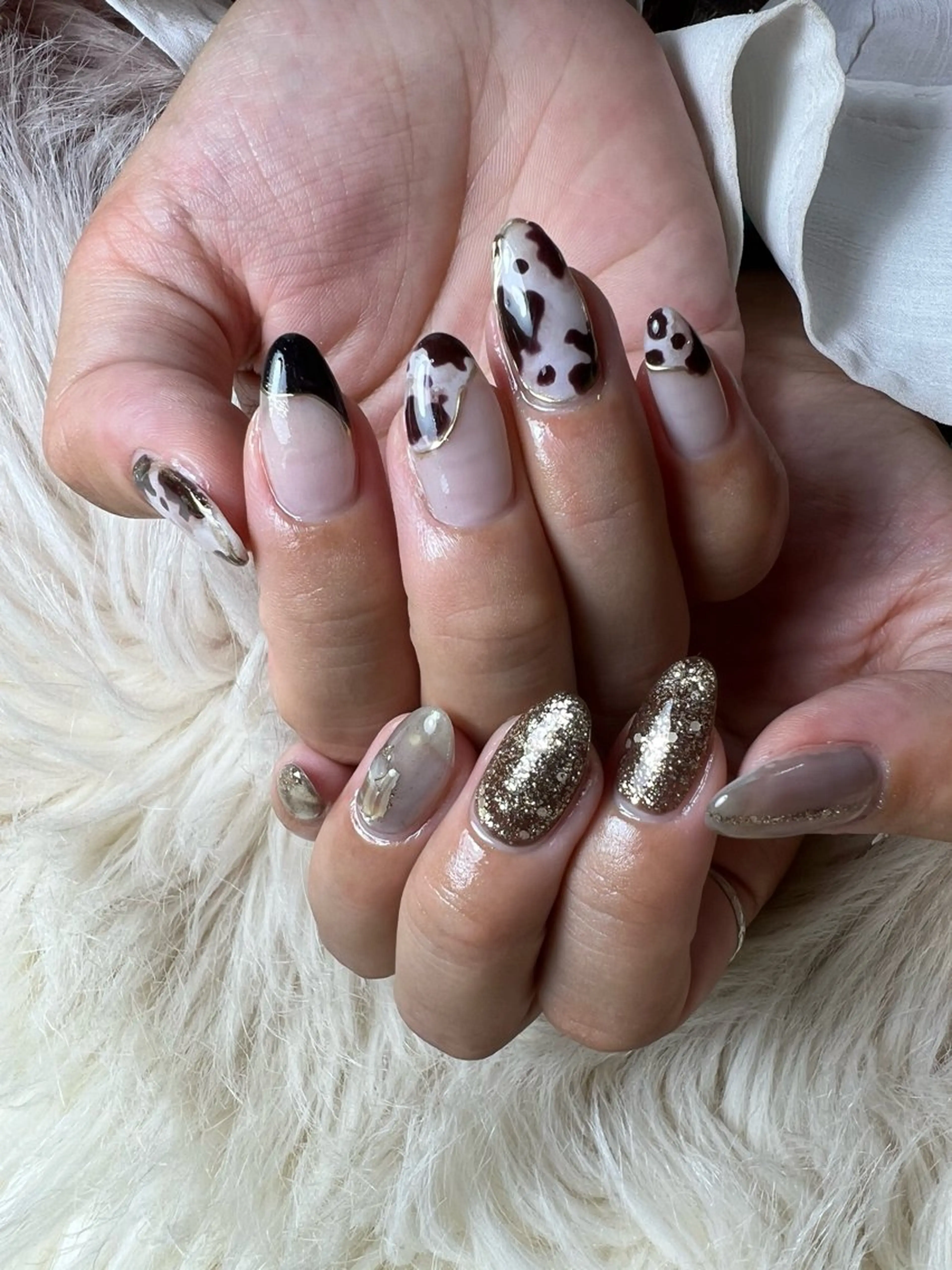 ネイル アニマル柄 ブラウン ジェルネイル 持ち込み ニュアンスネイル ハンドネイル flowers nailのネイルデザイン