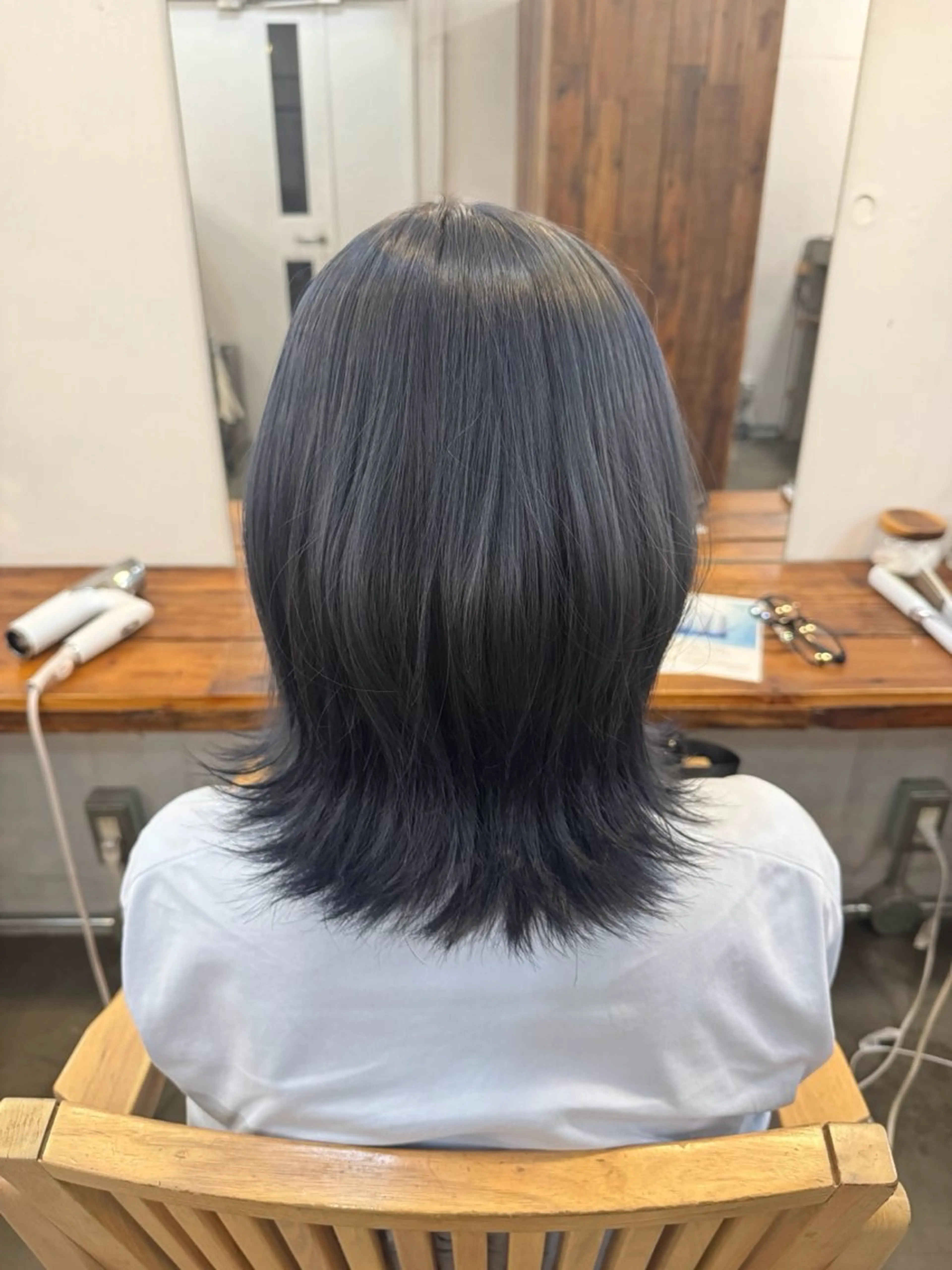 ミディアム カラー ブルーカラー モデル募集中 🫧こうめ🫧のヘアスタイル