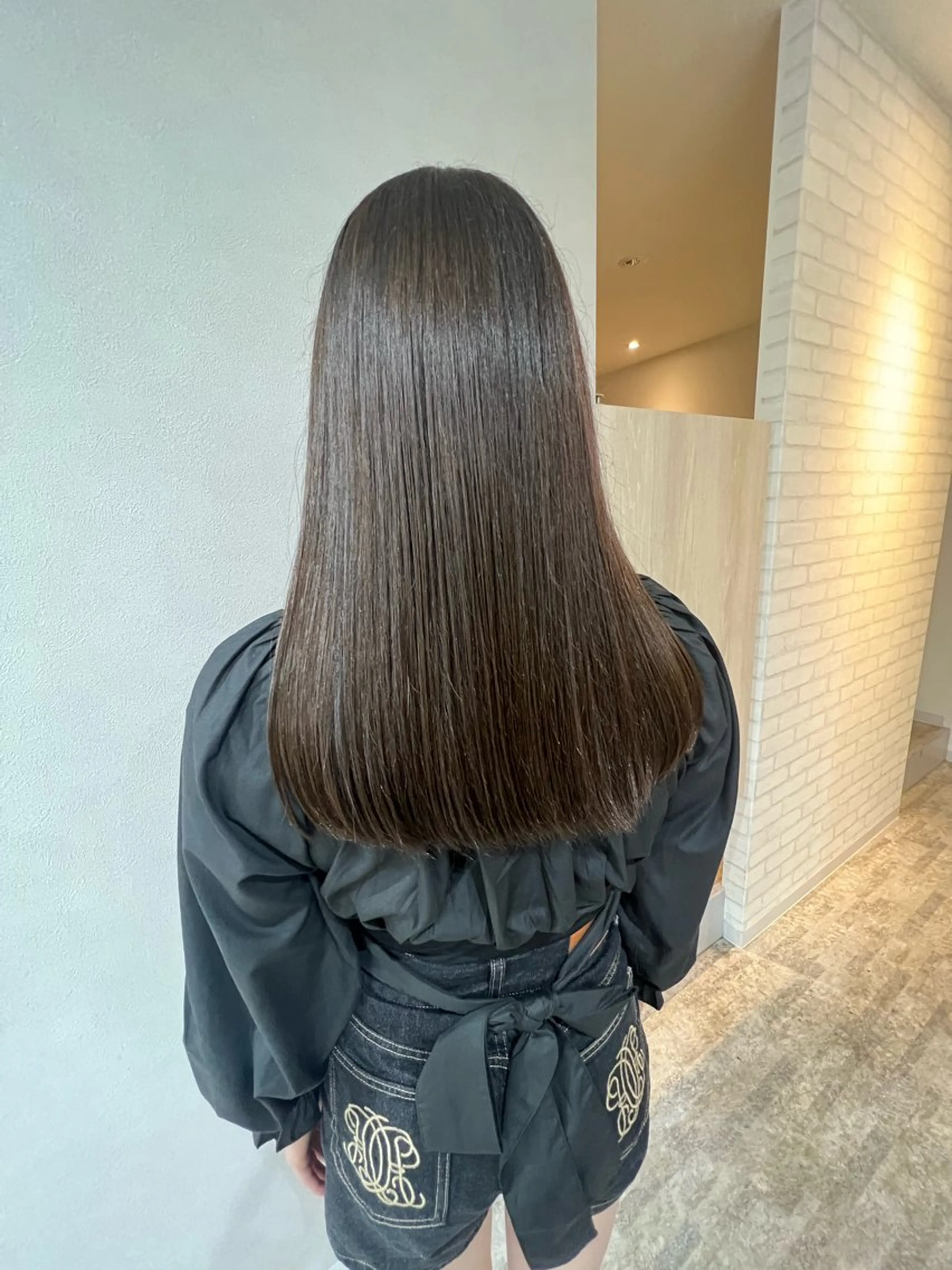 ロング カット ヘアカラー トリートメント 髪質改善 貸切サロンのヘアスタイル