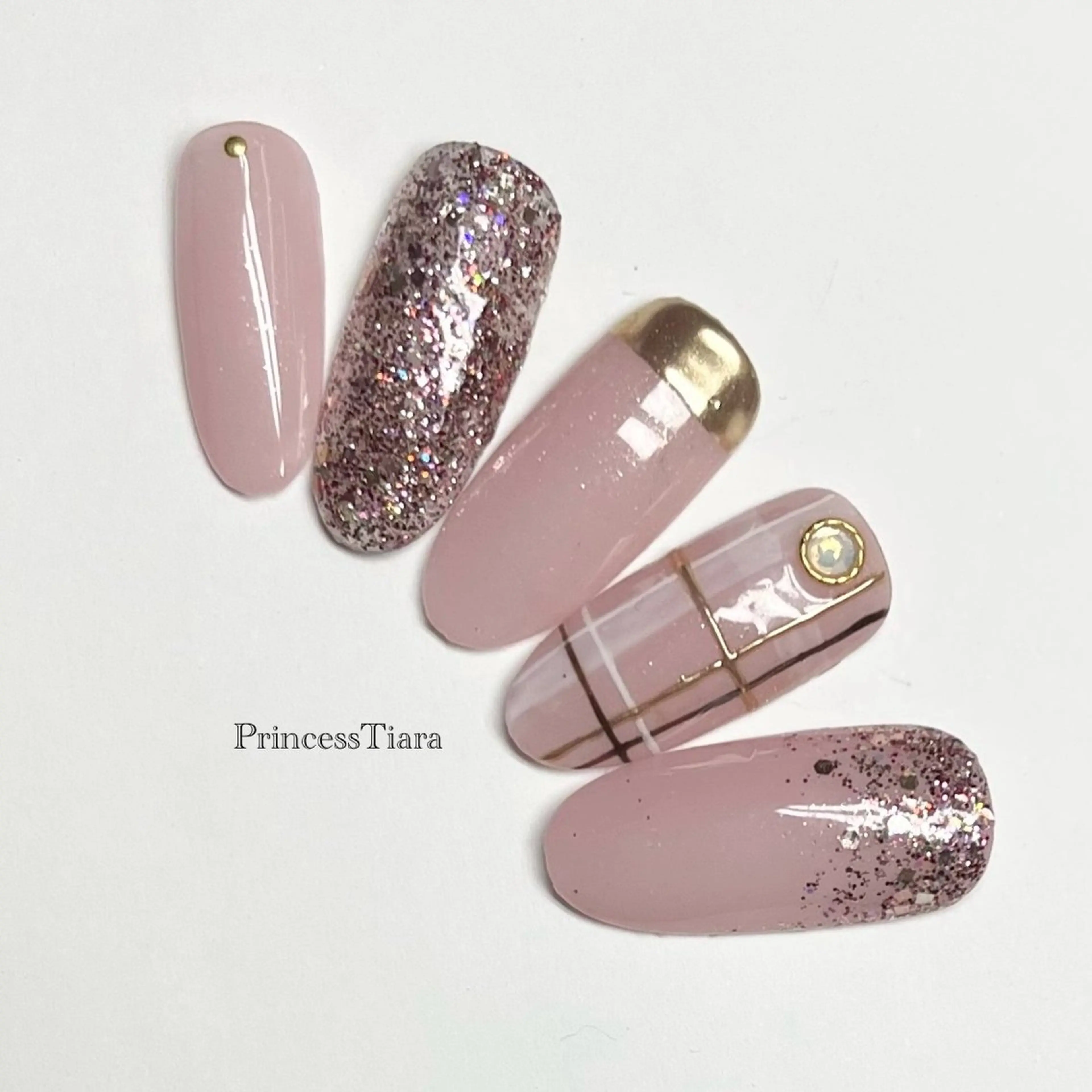 ネイル Grantulle collegeのネイルデザイン