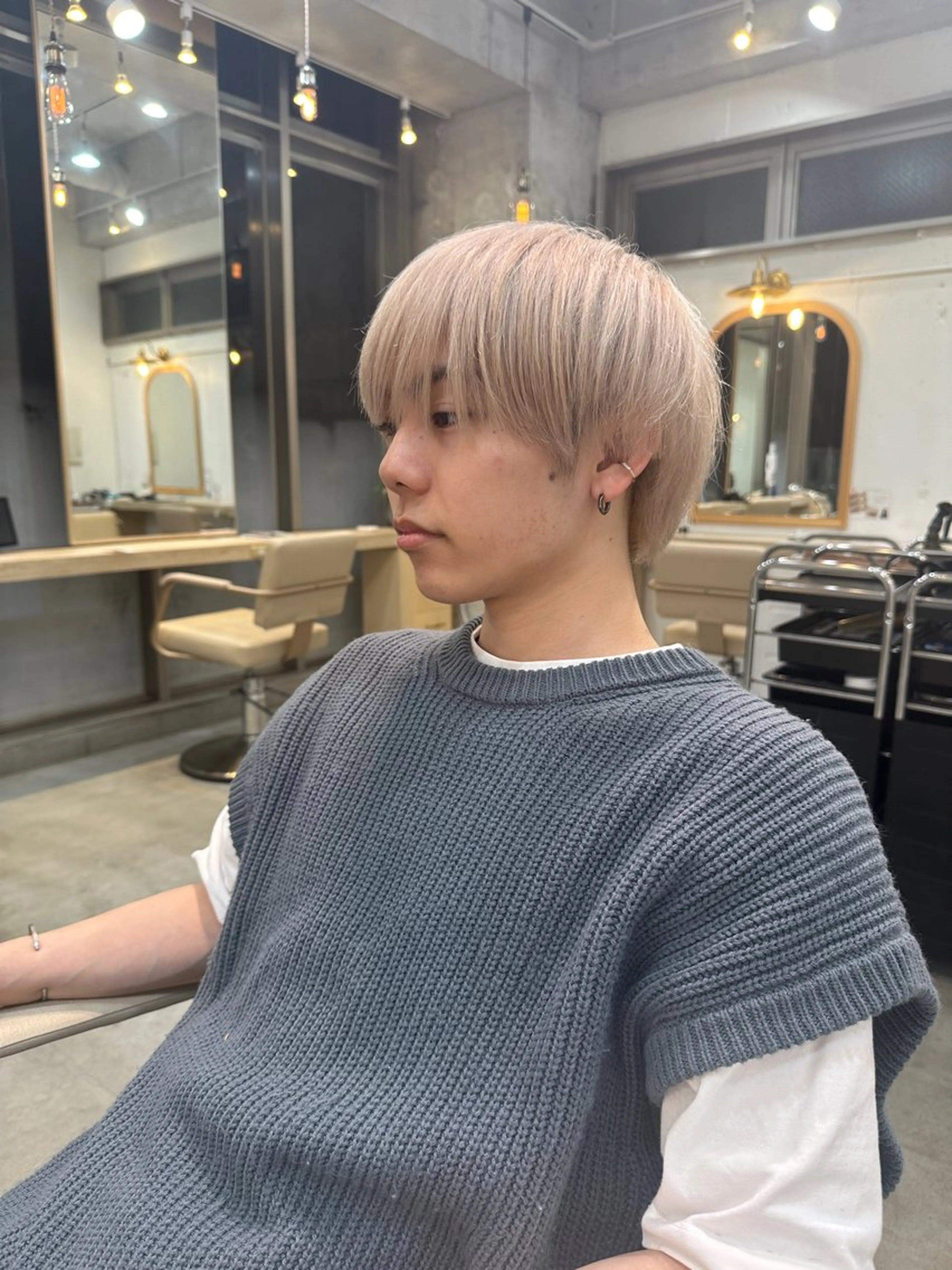 ミディアム カラー ヘアカラー トリートメント 新宿ケアブリーチ 稲垣颯太のヘアスタイル