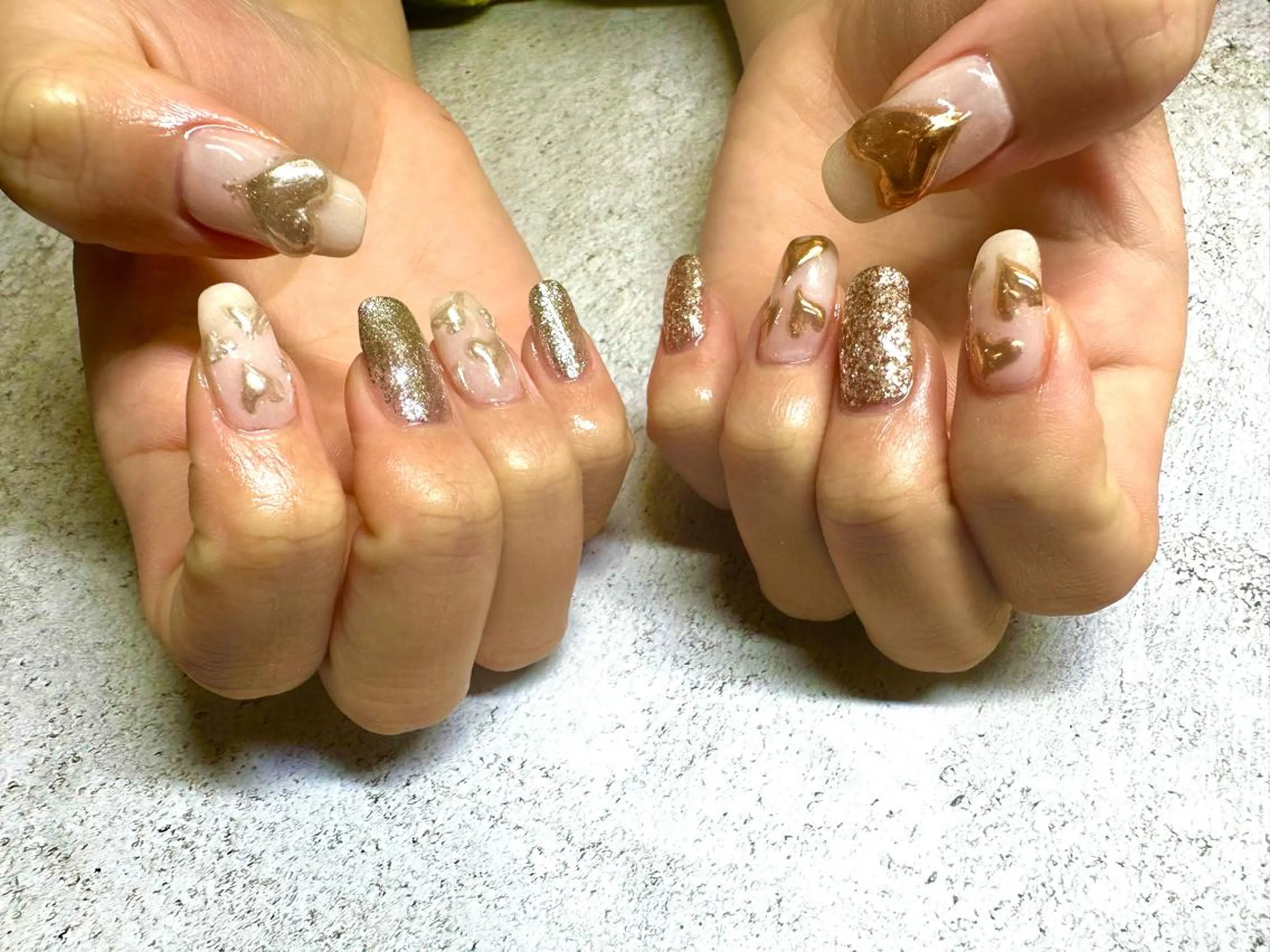 ネイル ハート キラキラネイル ミラーネイル ぷっくりネイル バレンタイン ハンドネイル MELLMODE所属・Nakano Kanaのネイルデザイン