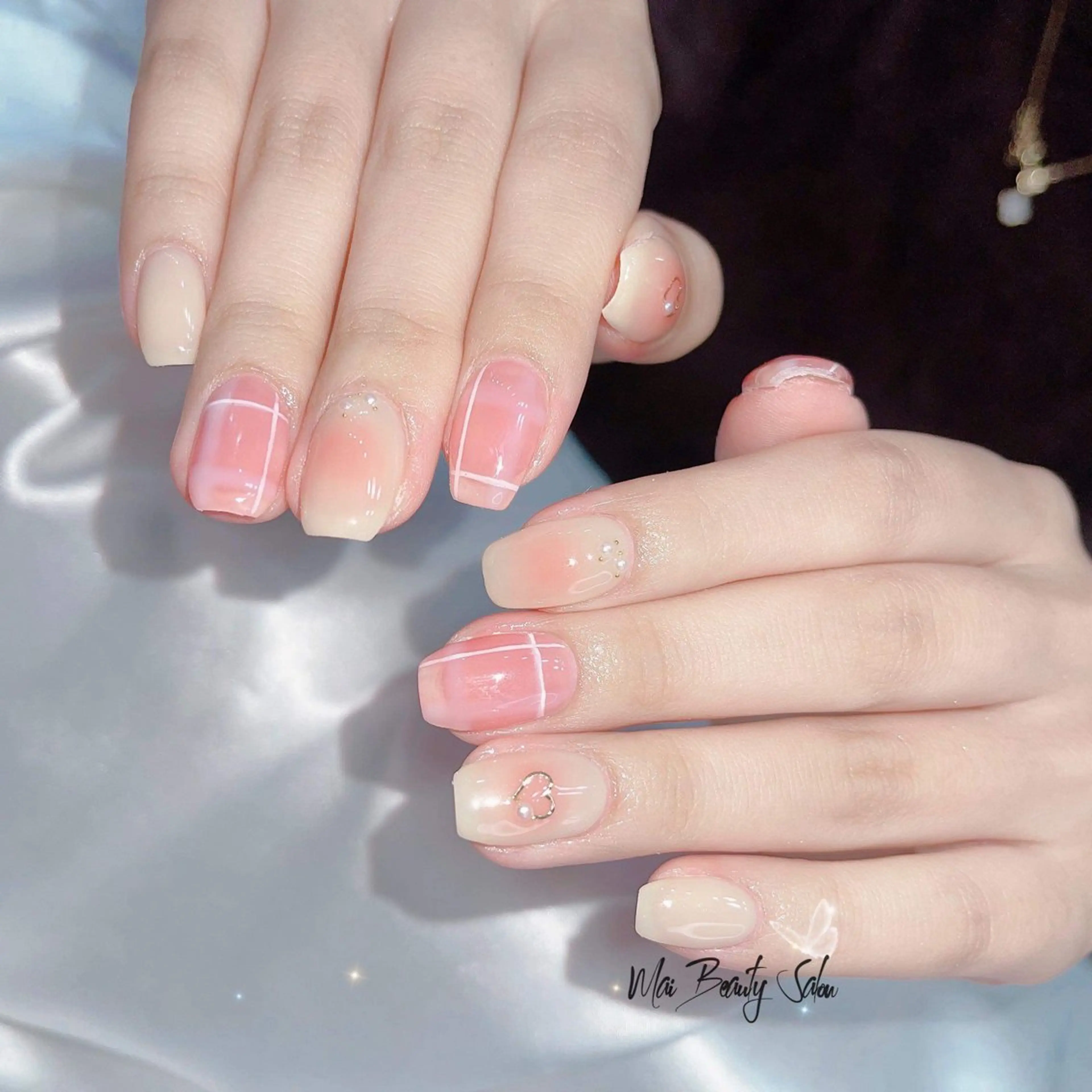 ネイル チークネイル ジェルネイル 韓国ネイル マグネットネイル パラジェル ハンドネイル Mai Beauty To  Toのネイルデザイン