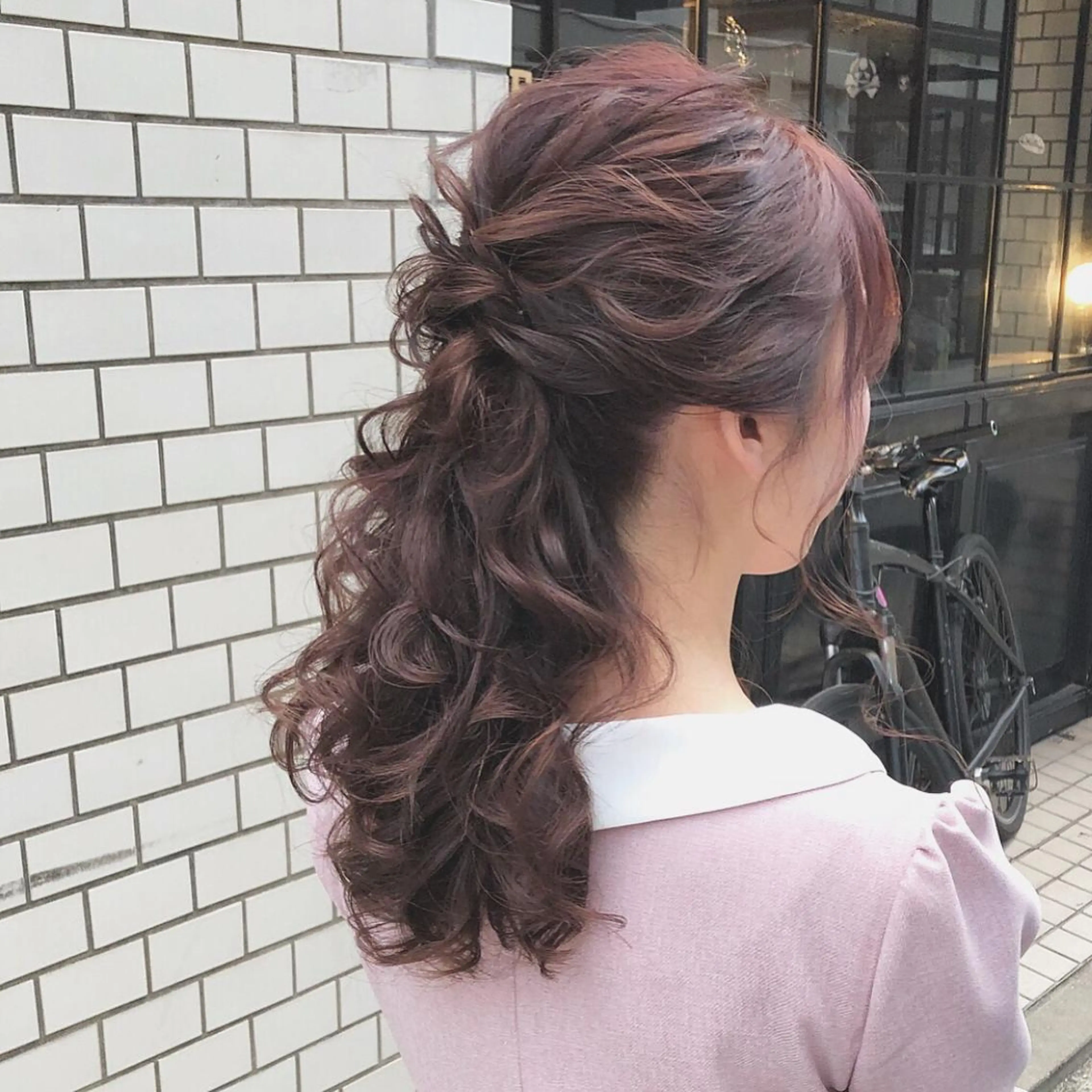 セミロング カラー ヘアアレンジ ハーフアップ ブラウンカラー ラベンダーカラー ラベンダーブラウン autre所属・大久保 ひでなりのヘアスタイル