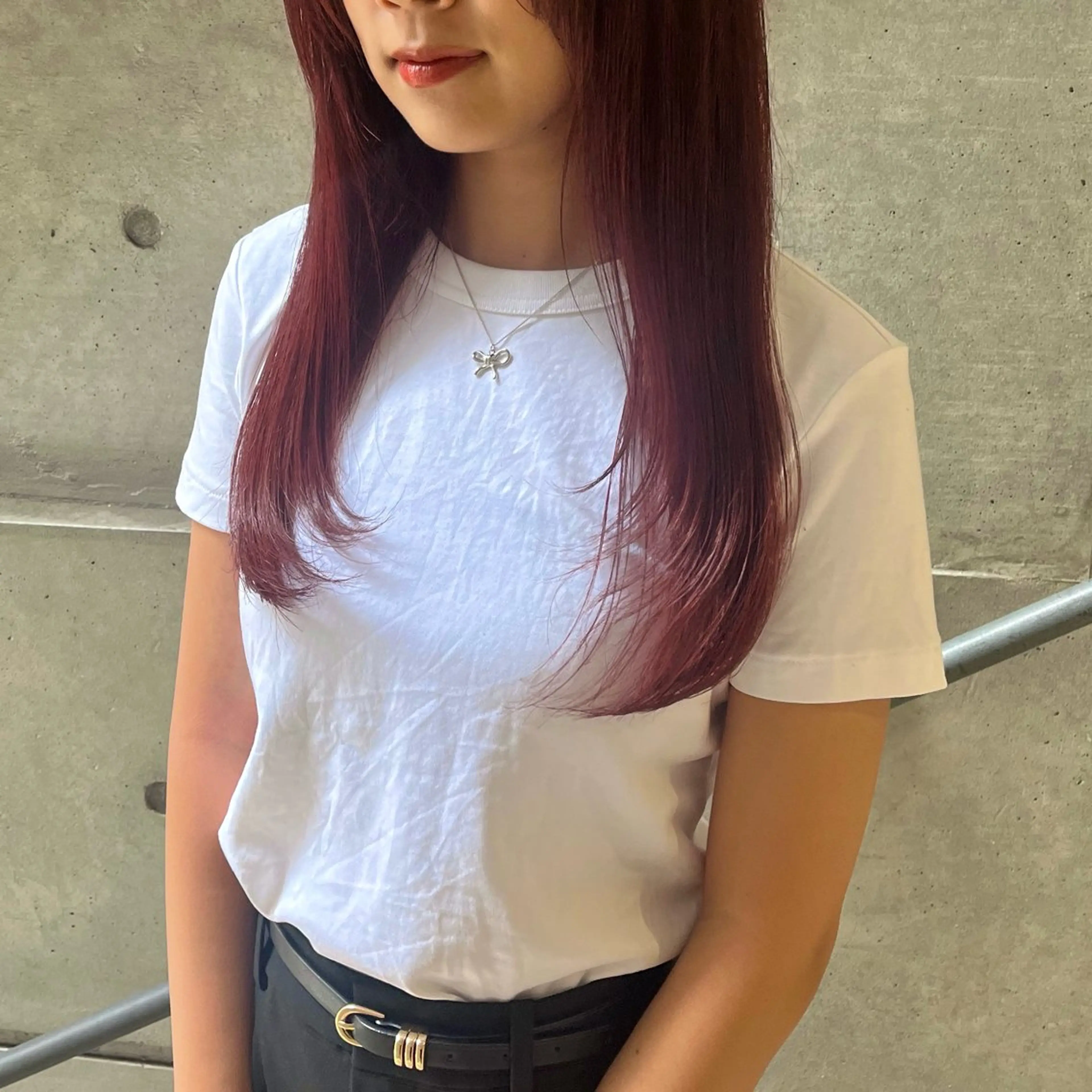 ロング カラー ブリーチ 顔まわりレイヤー レイヤーカット カット ヘアカラー トリートメント 暖色/まろベージュ/ シカタユウカのヘアスタイル
