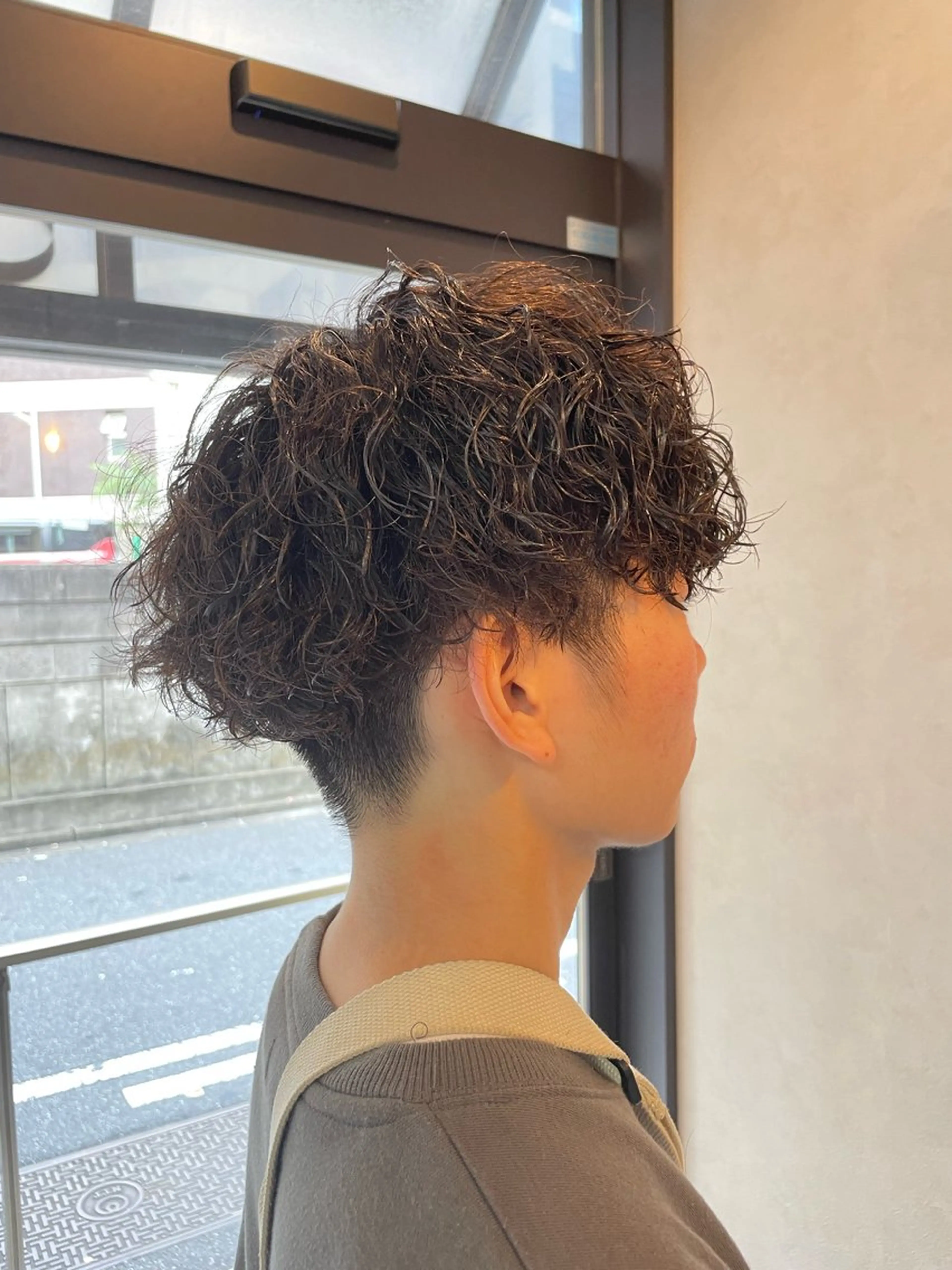 ショート パーマ メンズ 石井 圭祐のヘアスタイル