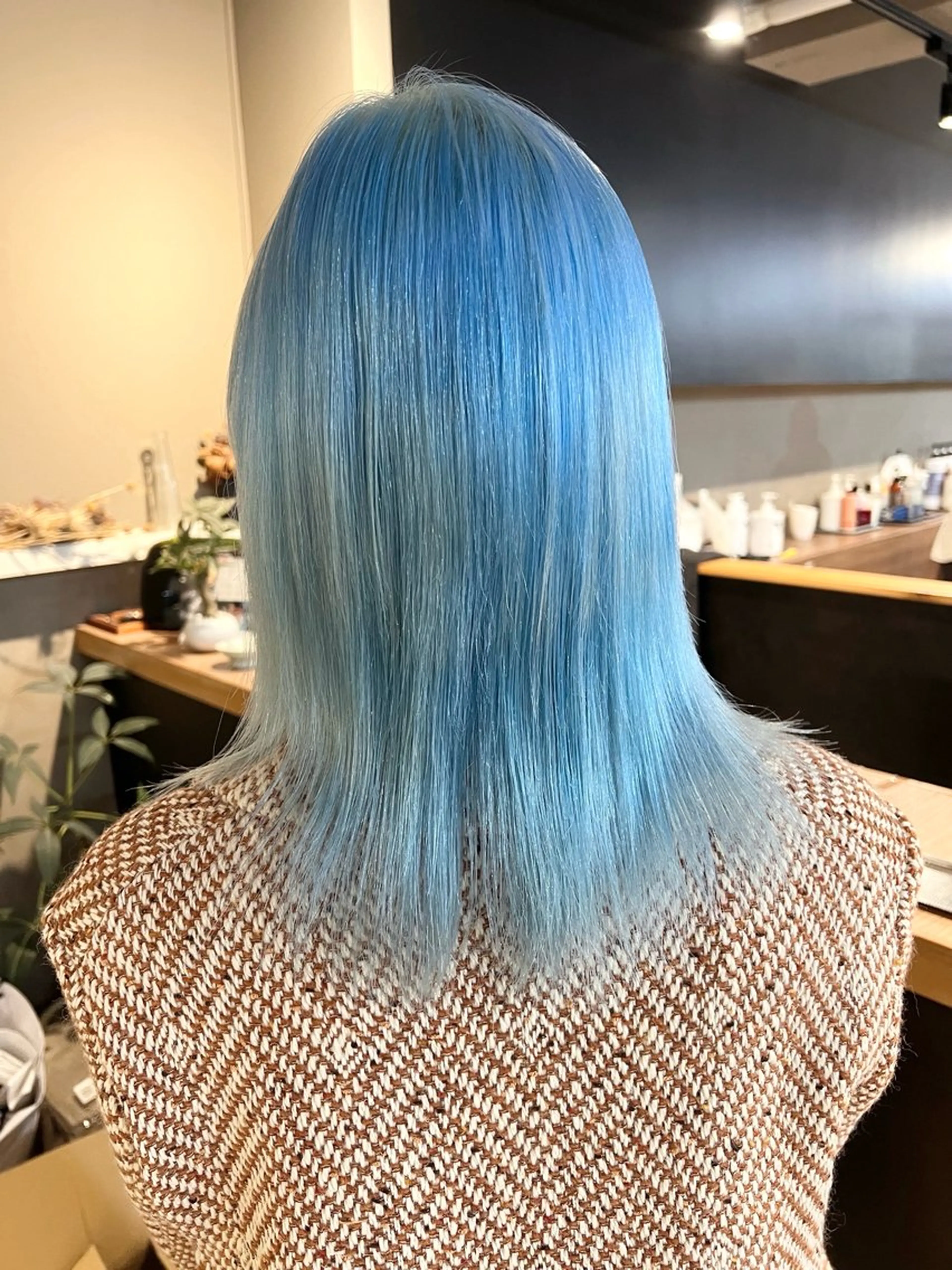 ロング カラー ブリーチ ブルーカラー daiki 原宿のヘアスタイル