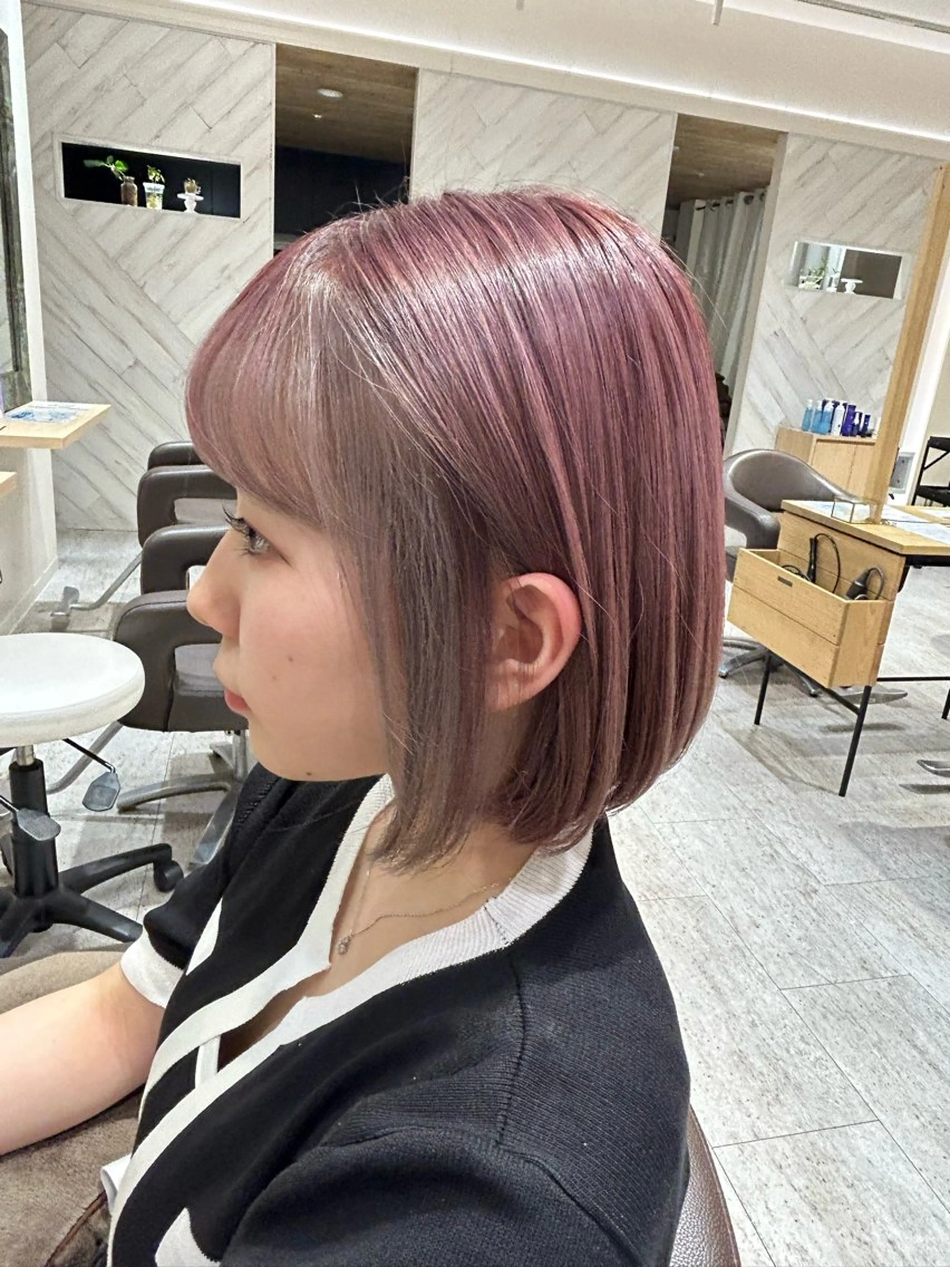 カラー CLALA JAPAN Kameido所属・初鹿 彩のヘアスタイル
