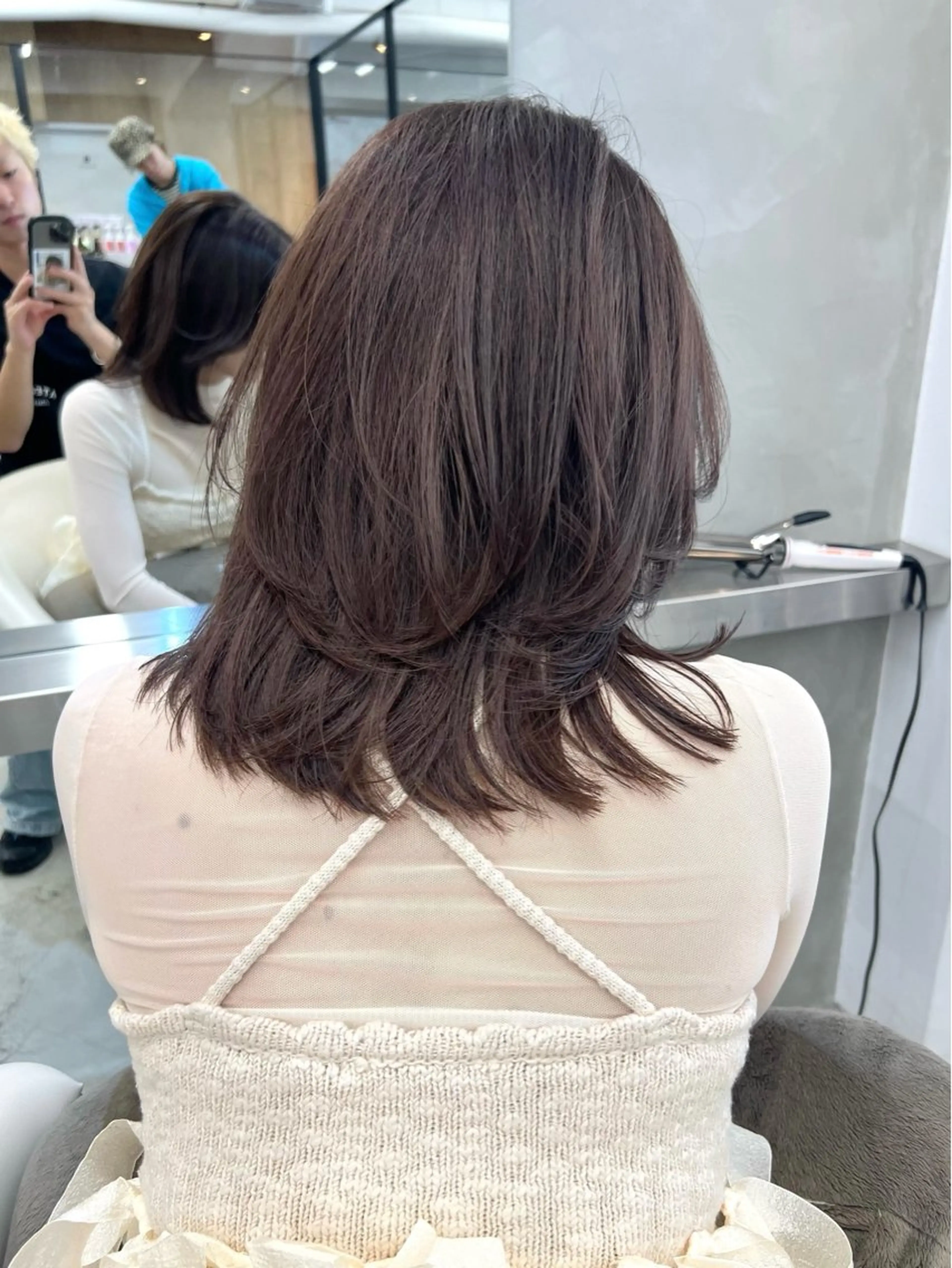 ミディアム カラー ミディアムレイヤー ブラウンカラー チョコレートブラウン レイヤーカット カット ヘアカラー 樫原裕二 /柔らかいカラーのヘアスタイル