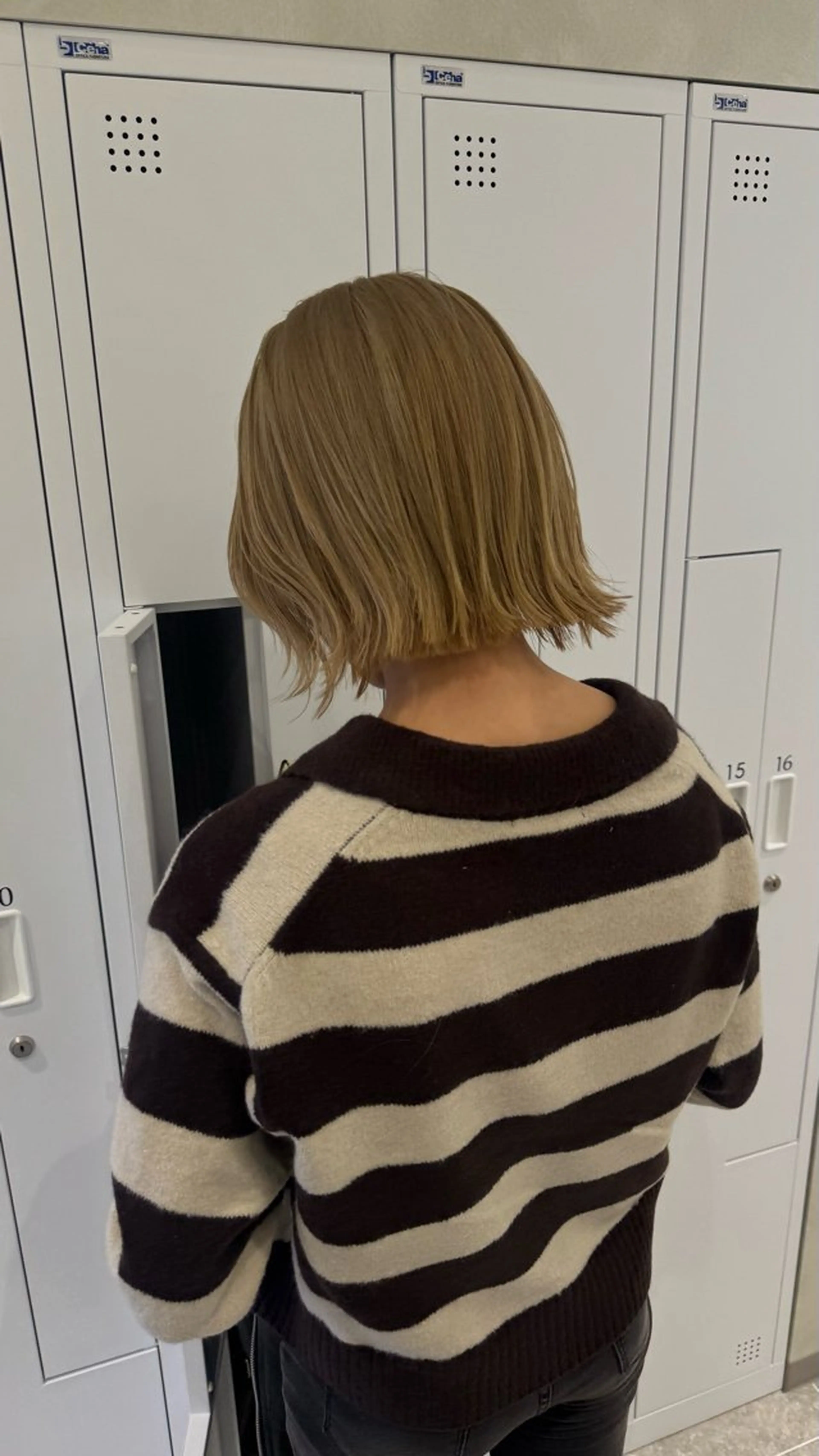 ミディアム カラー カット ヘアカラー トリートメント SALOWIN札幌大通り所属・札幌ハイトーン/ ブリーチカラー/ドイのヘアスタイル