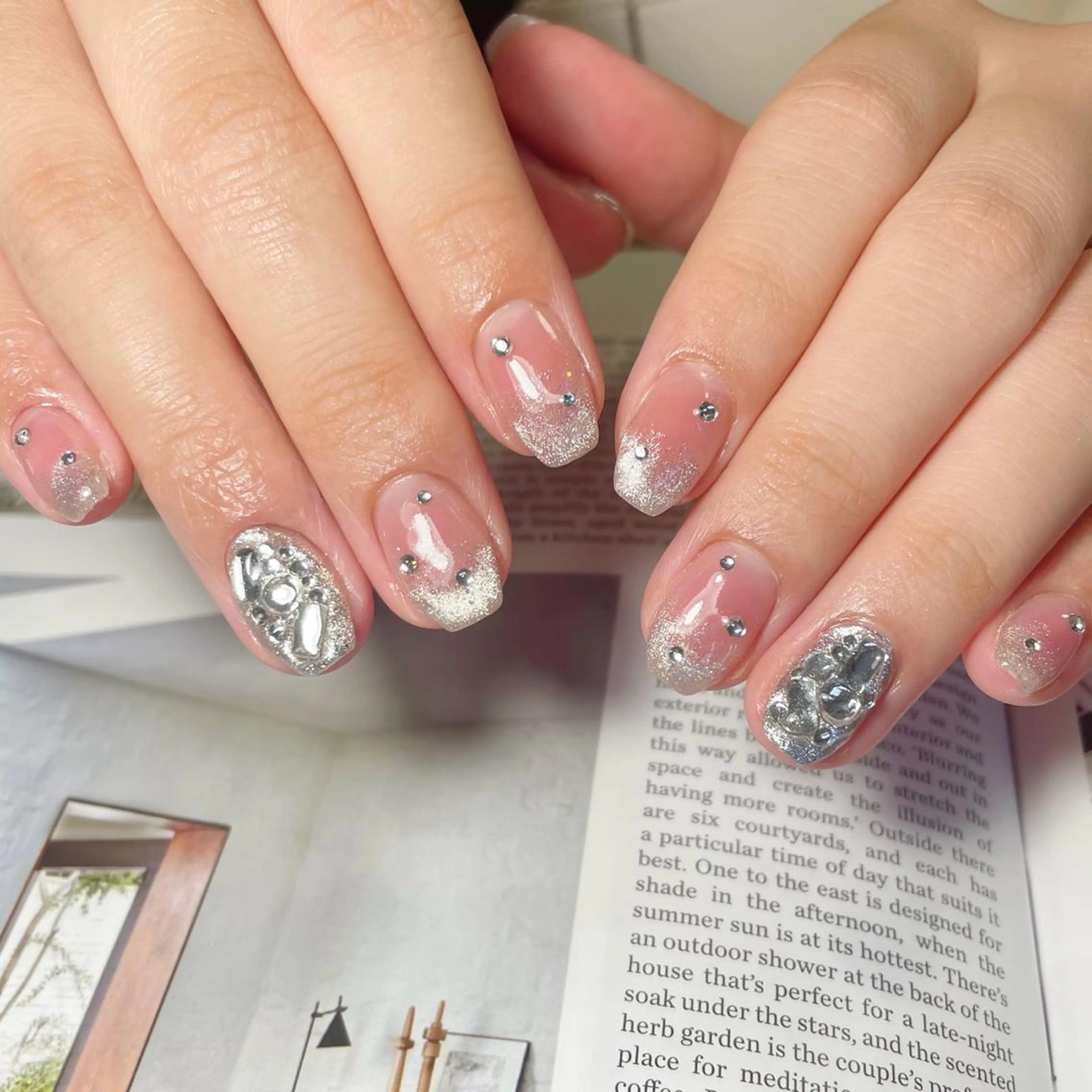 ネイル チークネイル Lofinails ちひろのネイルデザイン