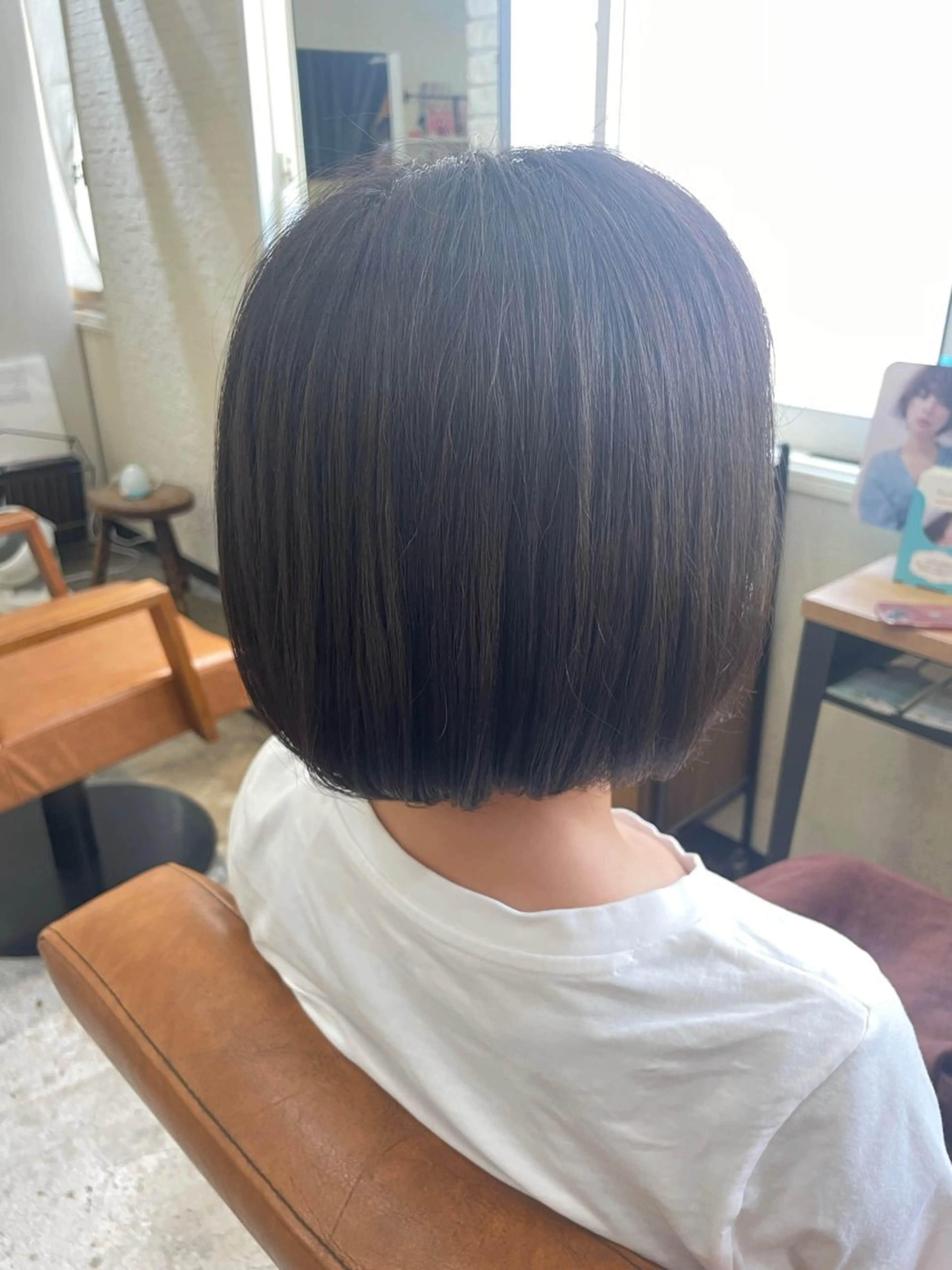 ショート カラー ヘアカラー コヤナギ ラムのヘアスタイル