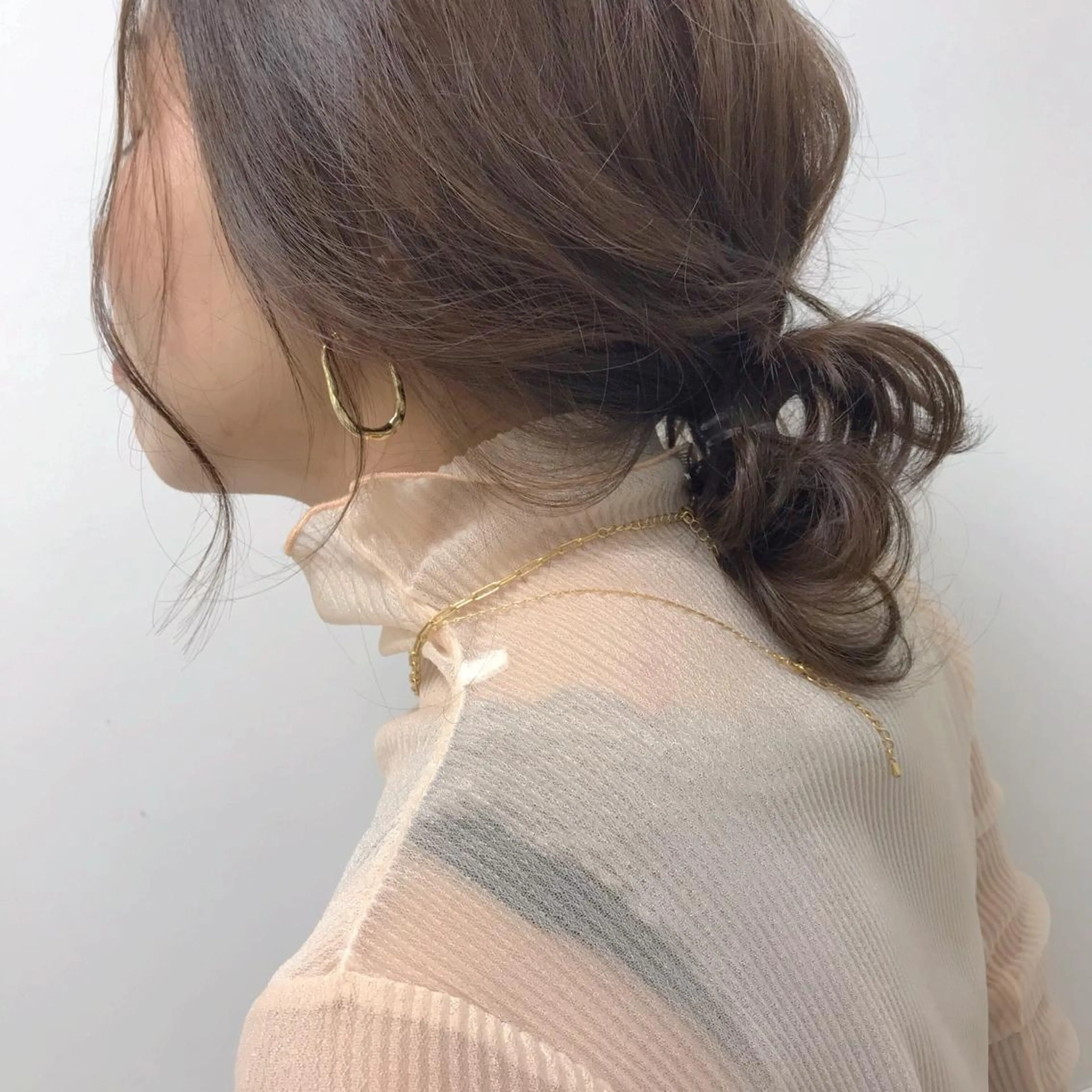 ミディアム カラー HARUNA🤍 色持ち良いツヤ髪のヘアスタイル