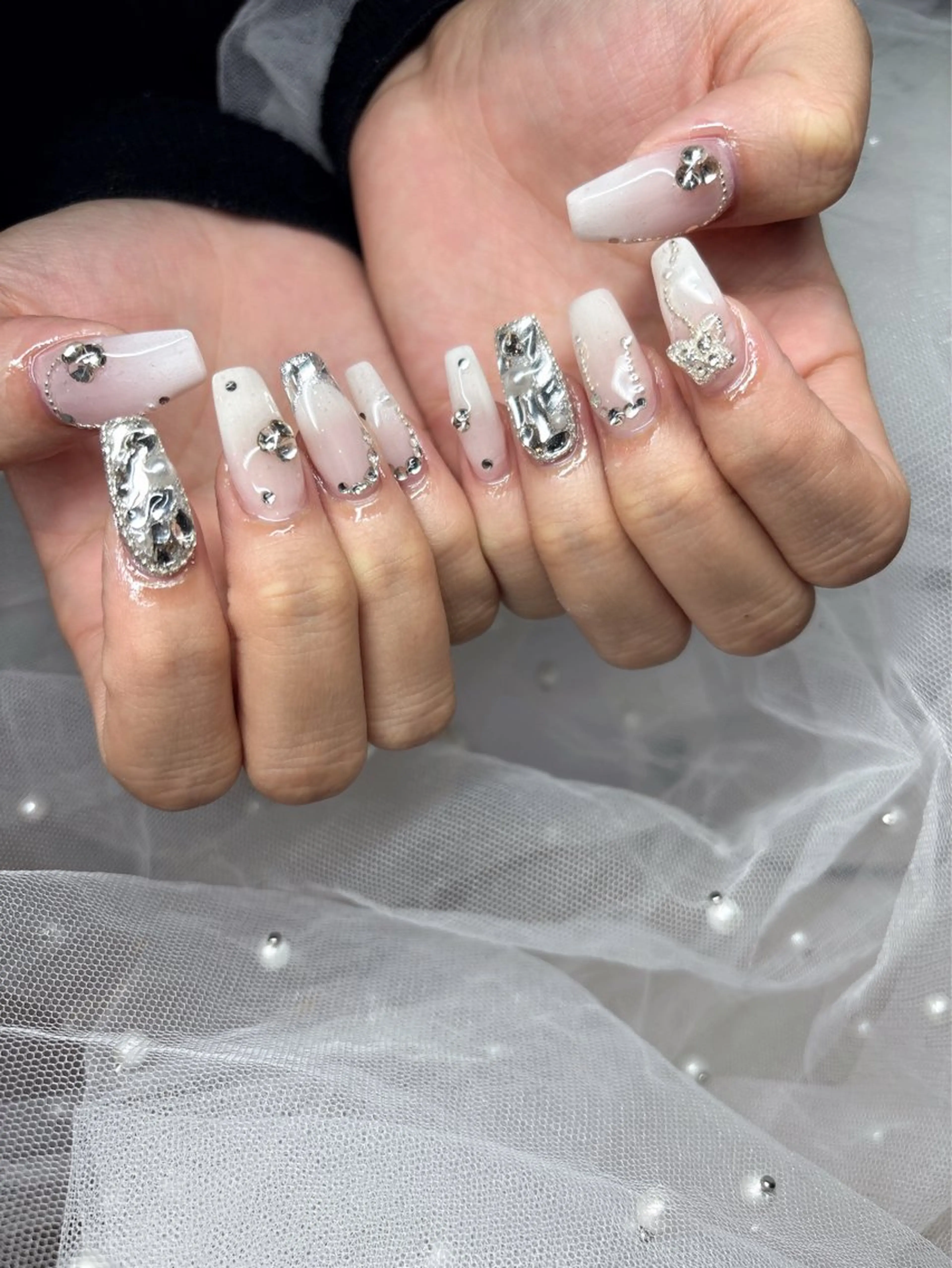 ネイル 韓国ネイル ロングネイル ピンク スカルプネイル ハンドネイル happiness nailのネイルデザイン