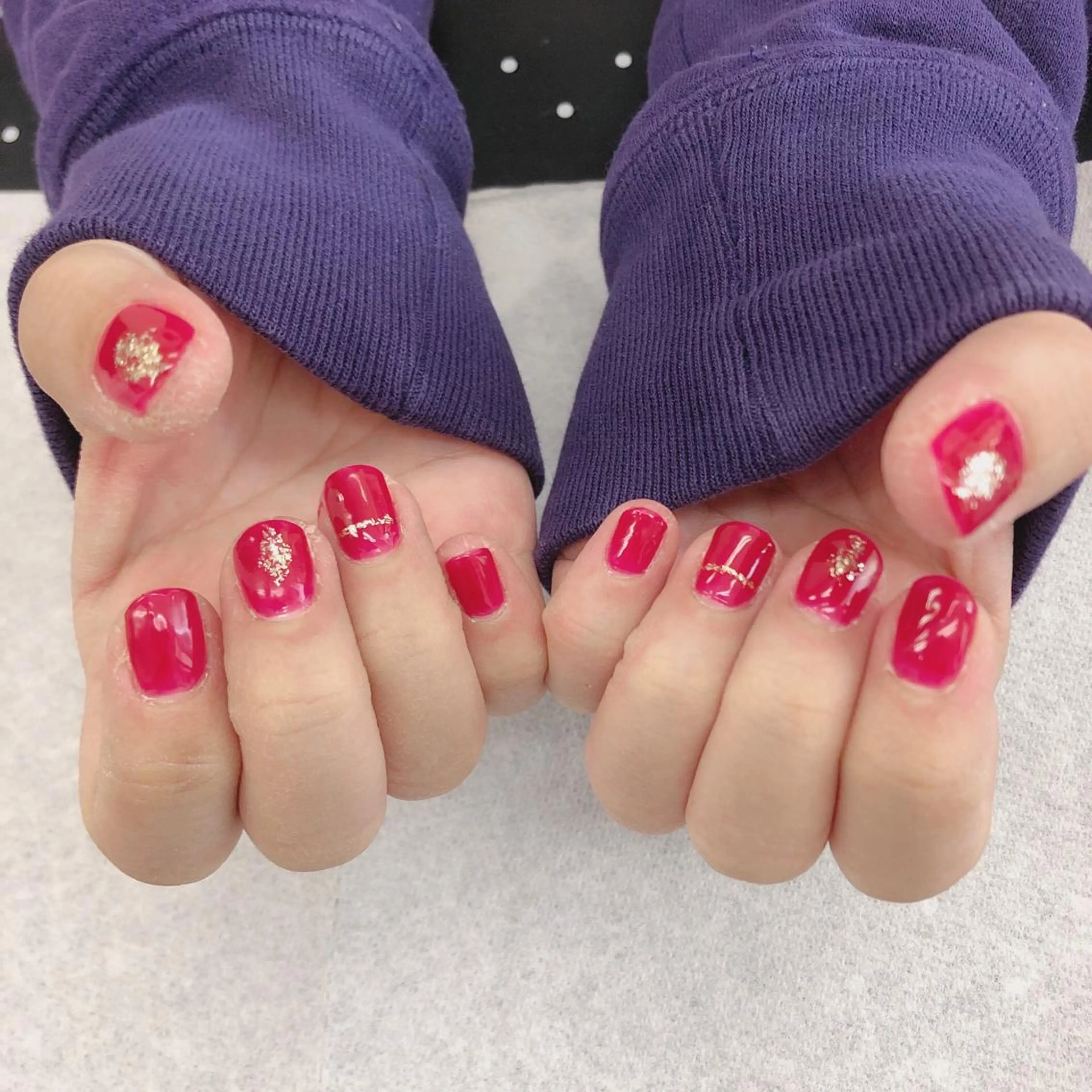 ネイル ゴールド ラメ(グリッター) ワンカラーネイル licolino所属・nailsalon Honeymeのネイルデザイン