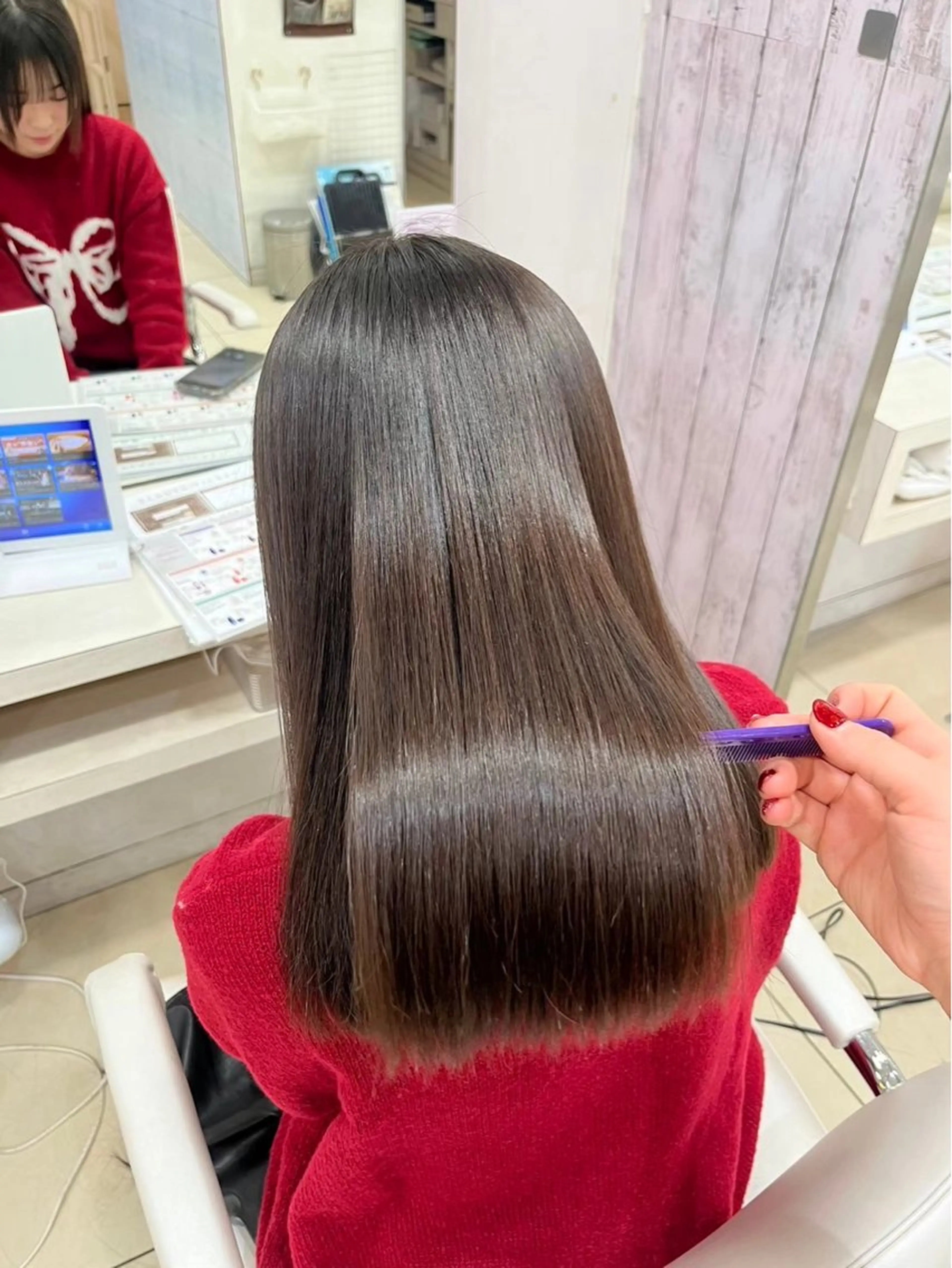 カラー ヘアカラー レディースモデル 募集中✨️長谷川茜のヘアスタイル