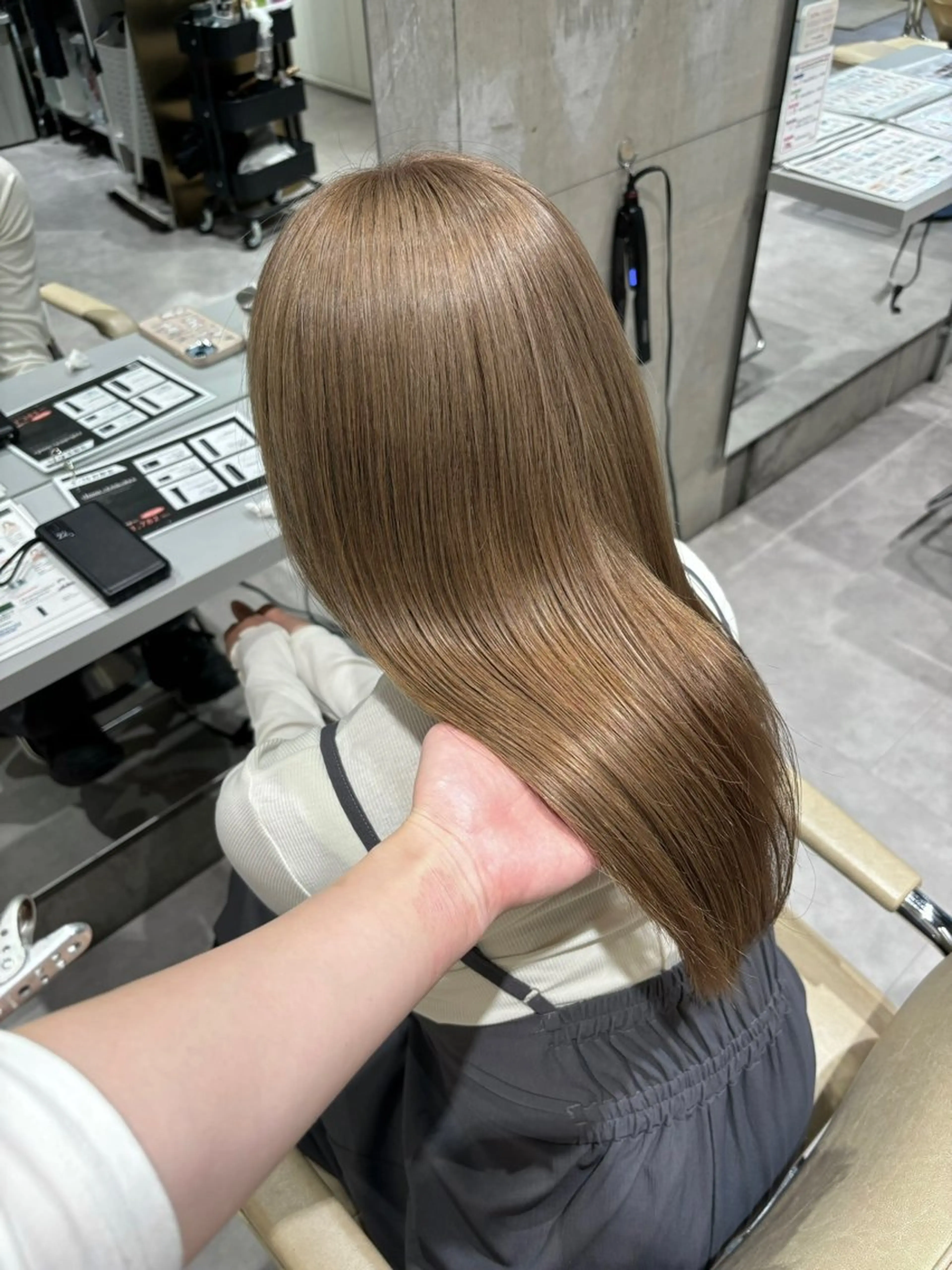 ロング カラー ダブルカラー ハイトーンカラー 髪質改善 ヘアカラー mina🌿無料ショ ートカット募集中🚨のヘアスタイル
