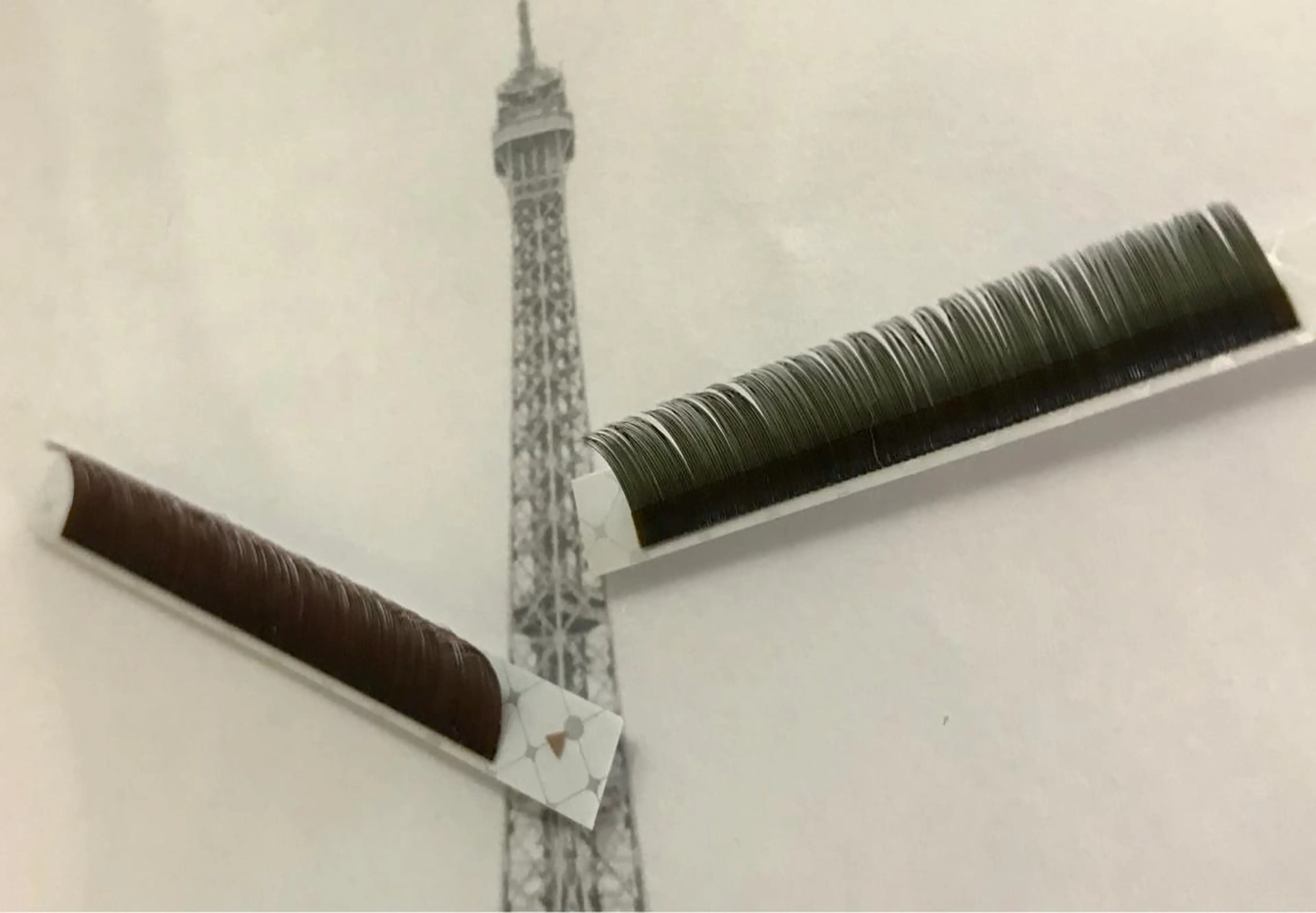《デザイン限定》カラーフラットラッシュ*オリーブブラウン140本の写真
