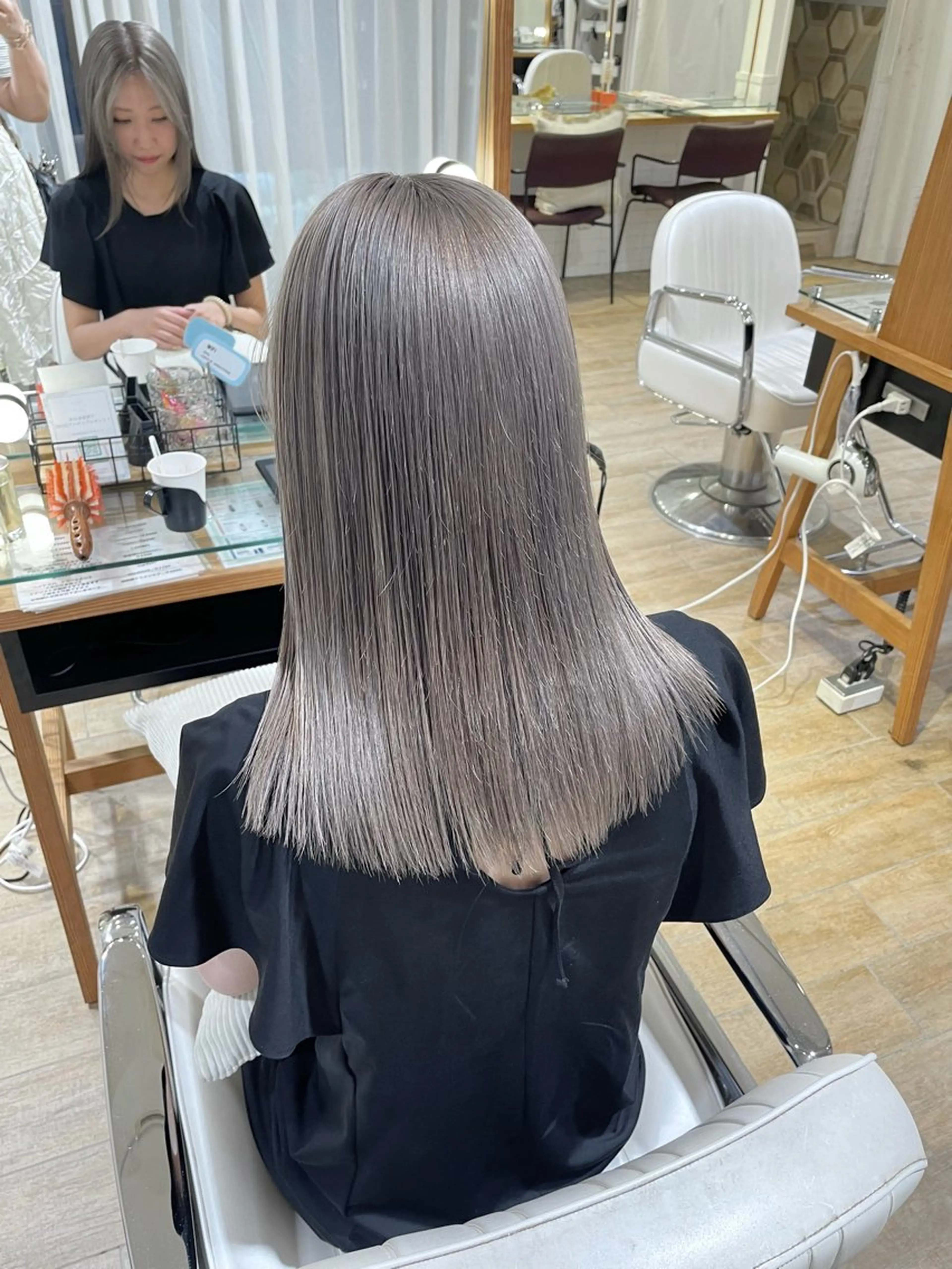 セミロング カラー ヘアアレンジ ヘアカラー トリートメント ハイトーンピンク🍑 ブリーチ🍑RINAのヘアスタイル