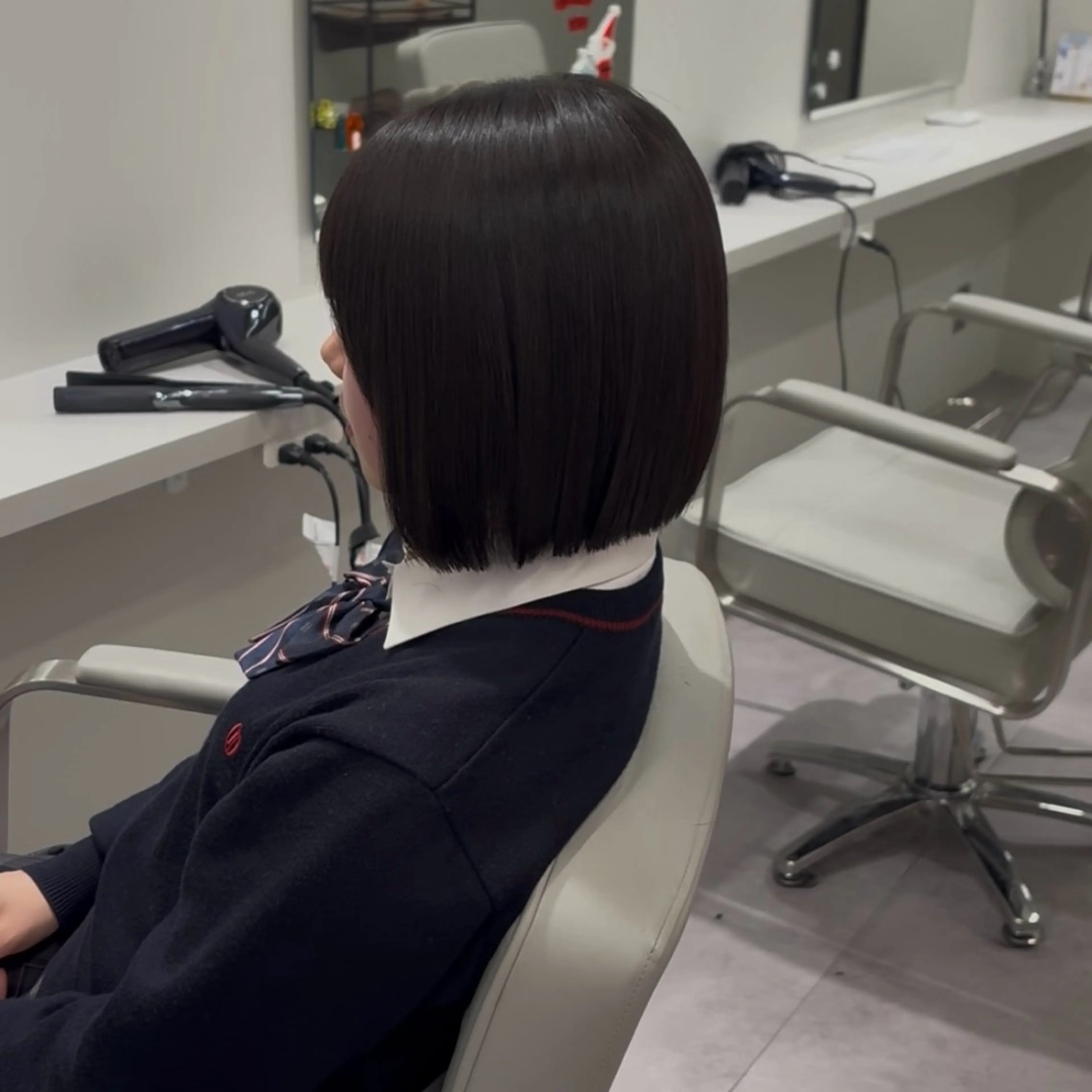 ショート ボブ カット 加藤 麻夢のヘアスタイル