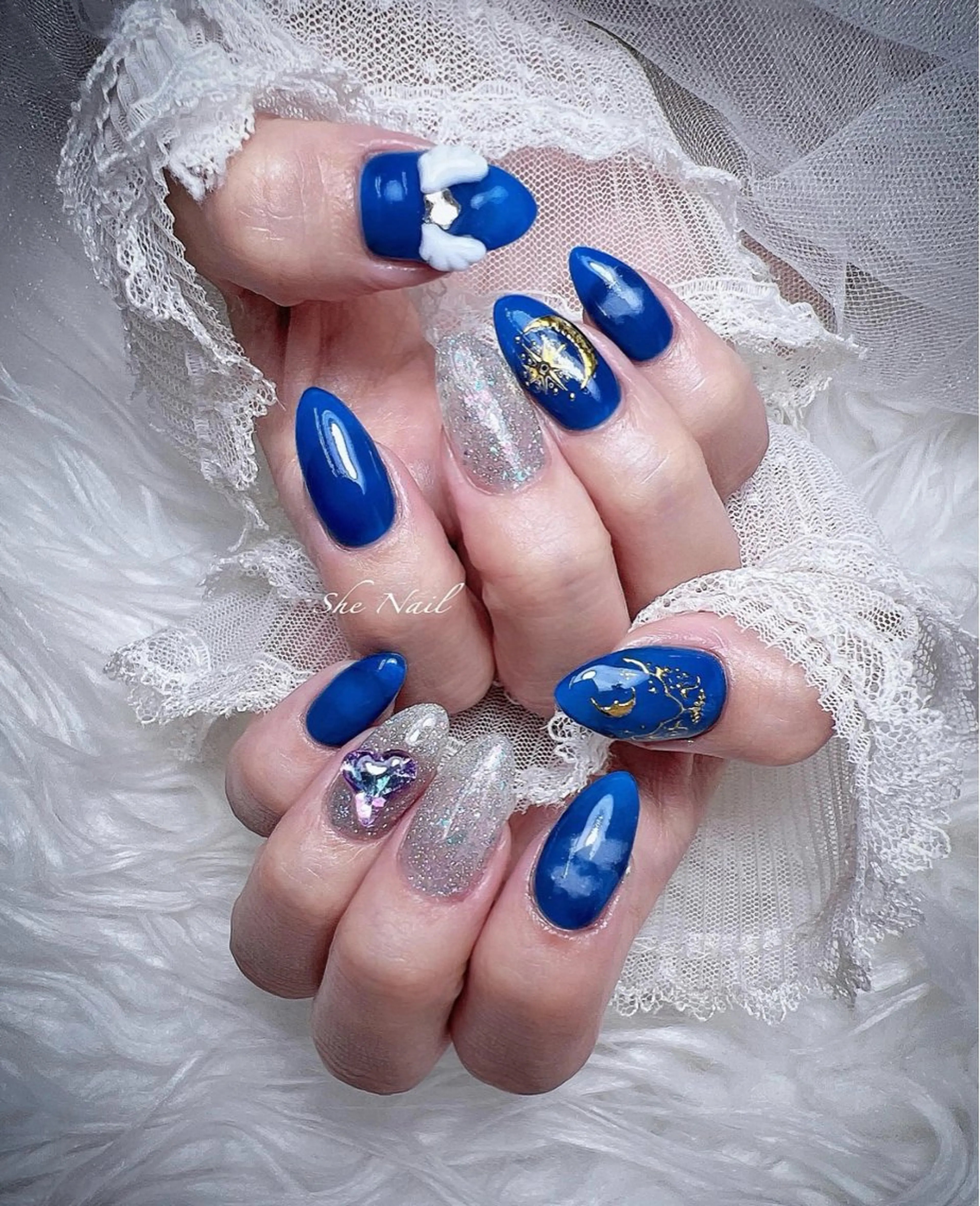 ネイル チークネイル ドット 長さ出し 水色 マグネットネイル ハンドネイル She   Nail所属・ISA_ BELLAのネイルデザイン