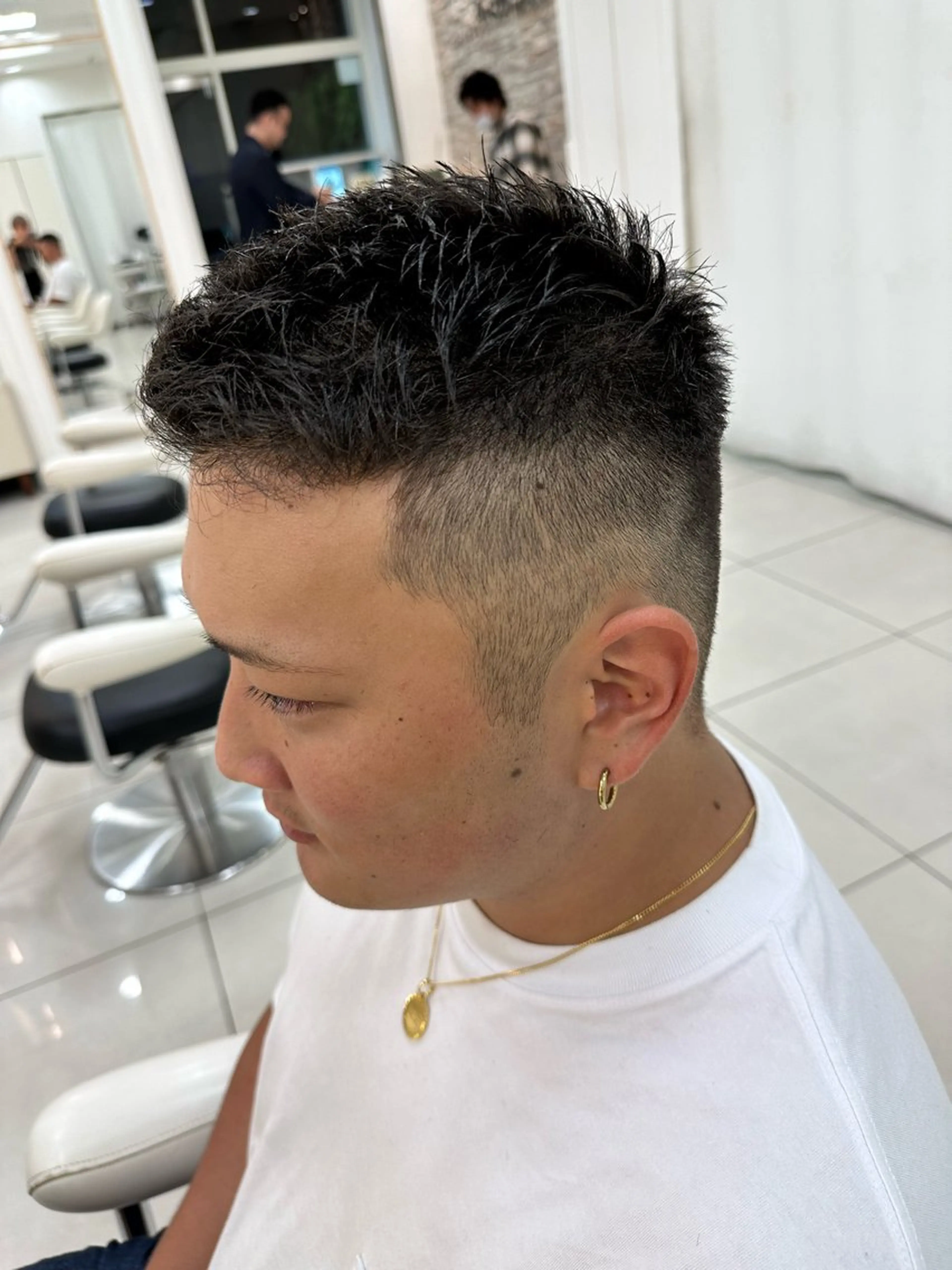 メンズ 刈り上げ 伊佐 愛のヘアスタイル