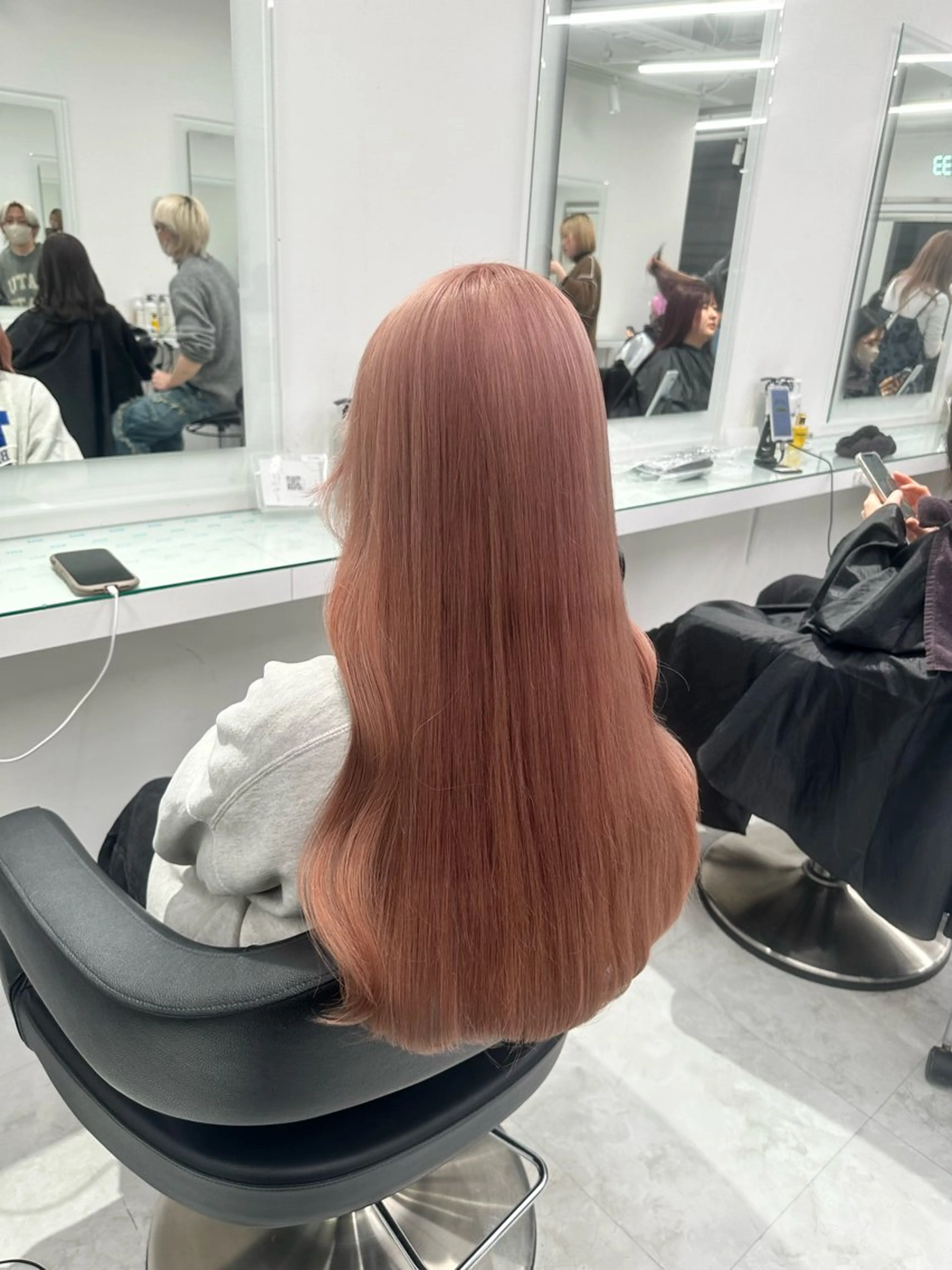 カラー マンツーマン/原宿/ 透明感カラー⭐️のヘアスタイル