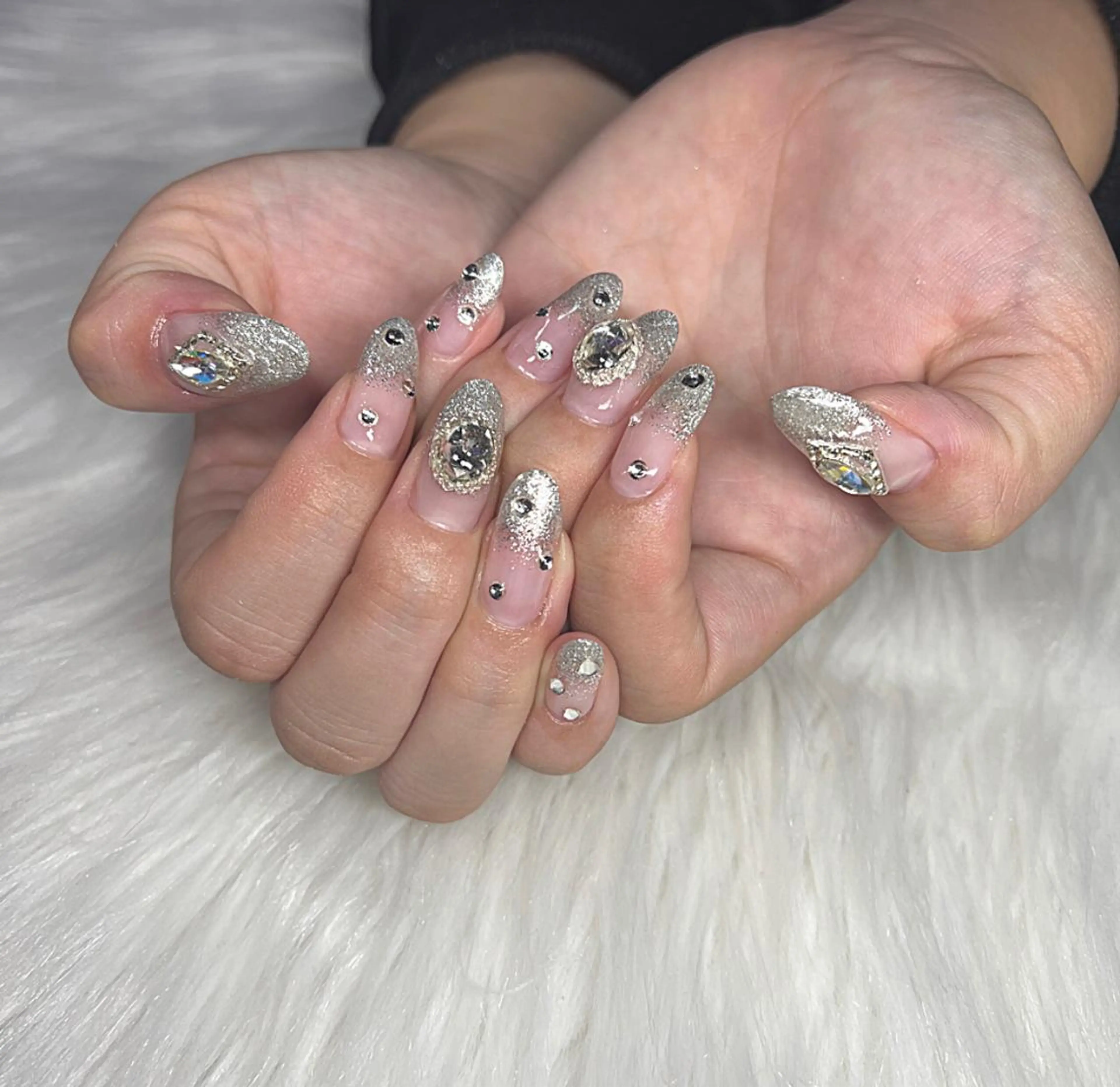 ネイル チークネイル ジェルネイル 韓国ネイル 持ち込み パラジェル LeaLea nails.のネイルデザイン