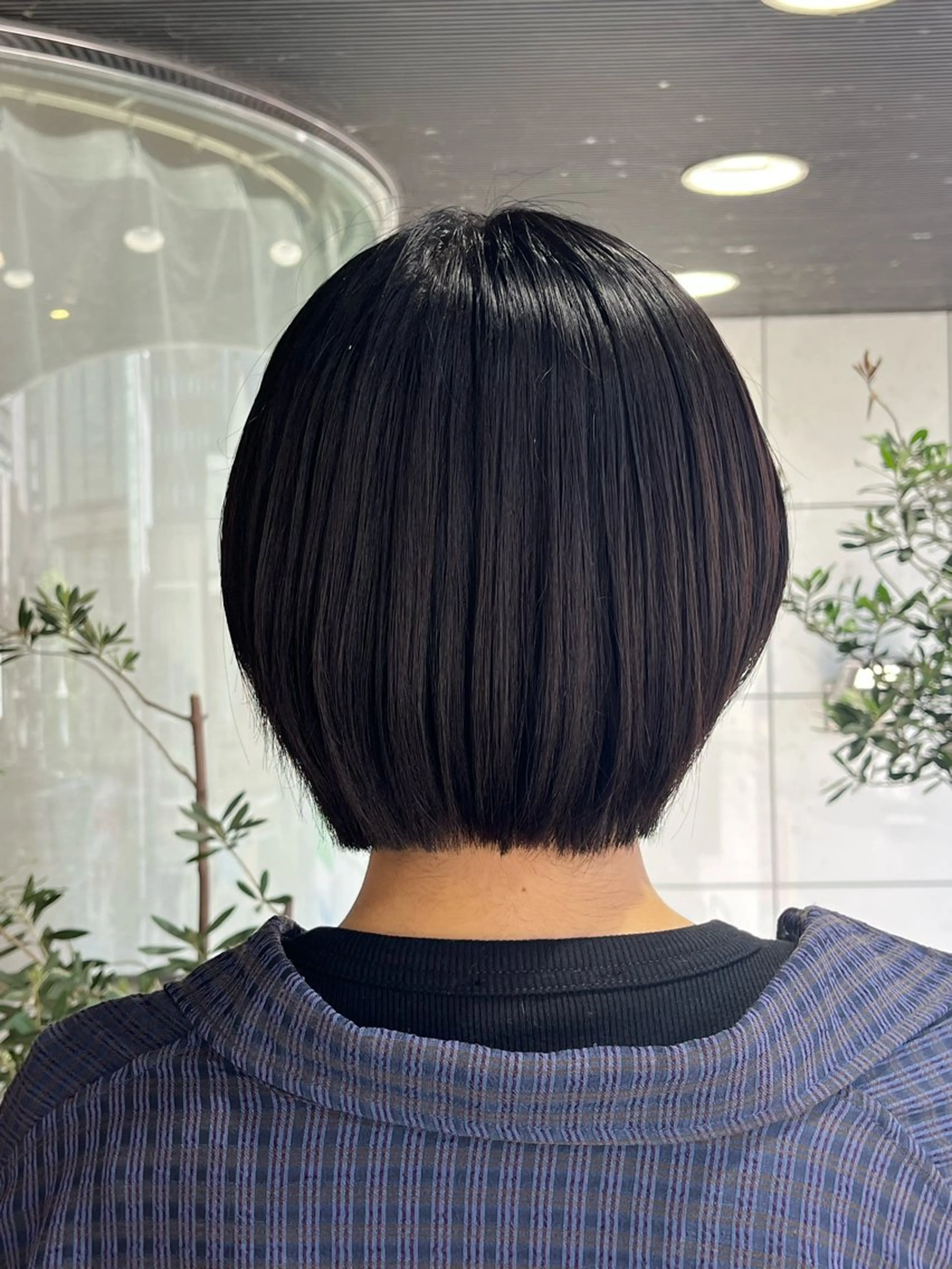 ショート 切りっぱなしボブ ボブ 髪質改善 ショートヘア トリートメント ボブ/暖色カラー コウボヒカルのヘアスタイル