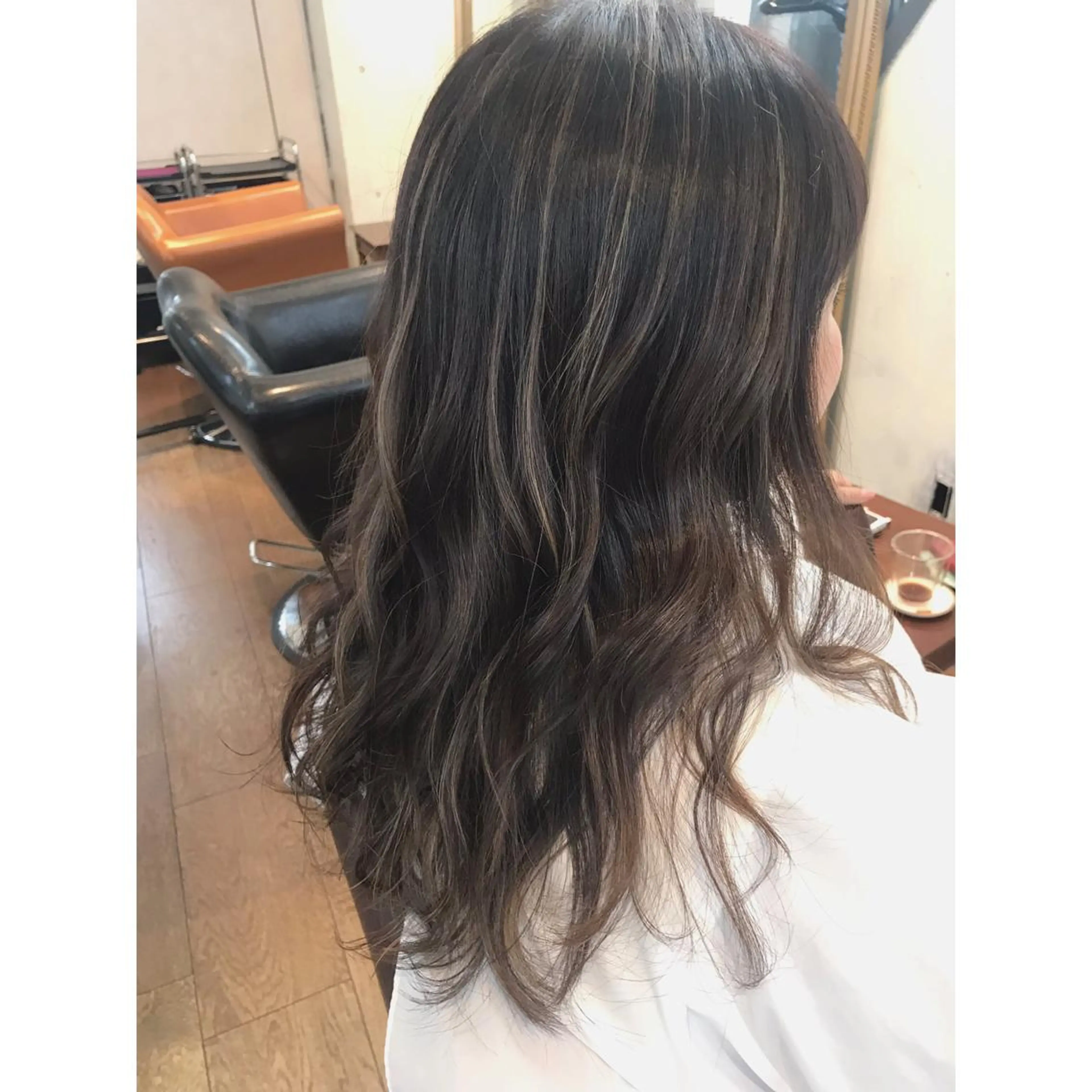 ロング カラー ヘアアレンジ ハイライトカラー ハイライト corona hairdesign KAZUE MAEDA所属・マエダ　カズエ🫶 coronahairのヘアスタイル