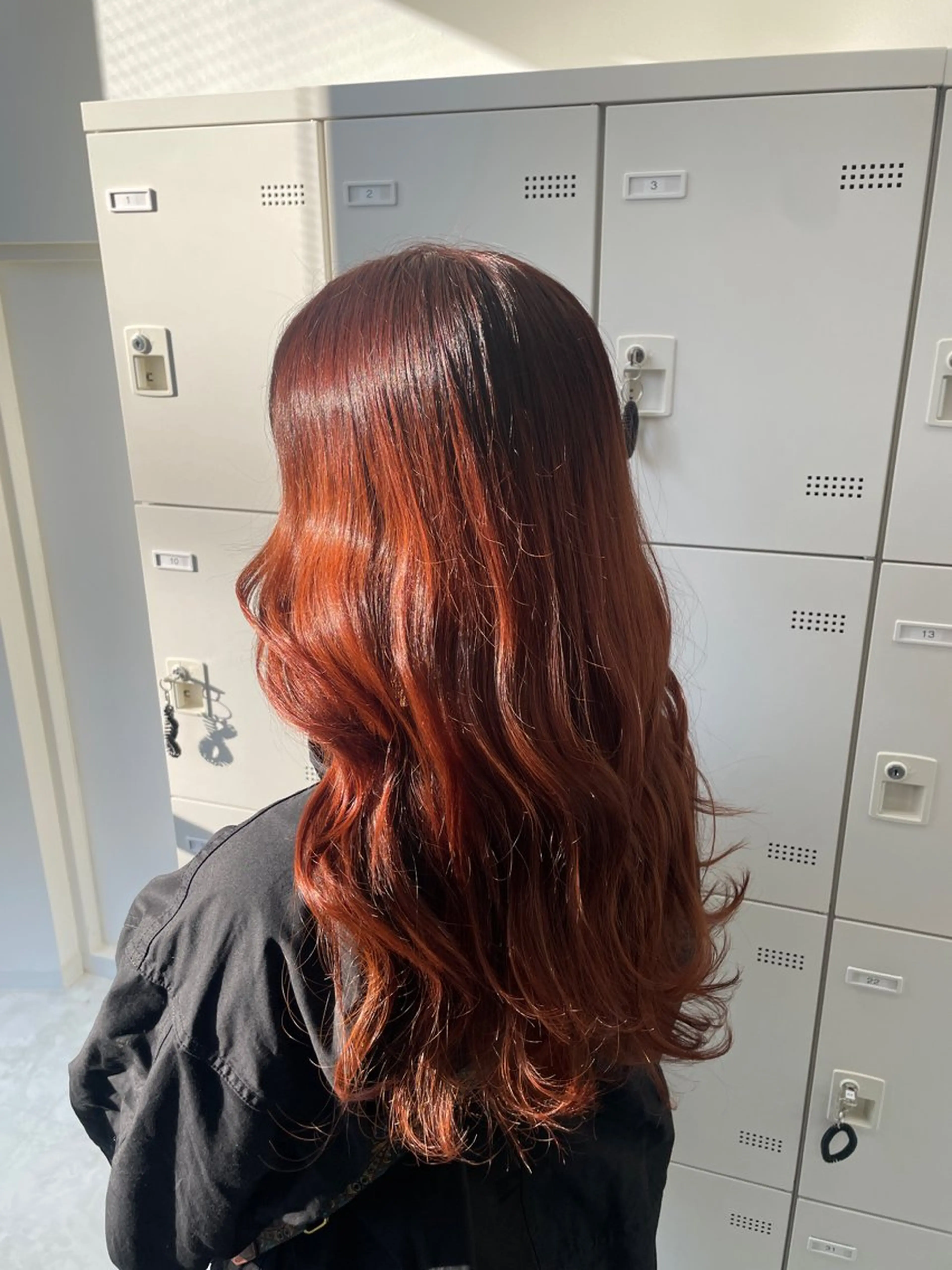 ロング ヘアカラー 大人上品🤍明るめ ベージュ🤍REOのヘアスタイル