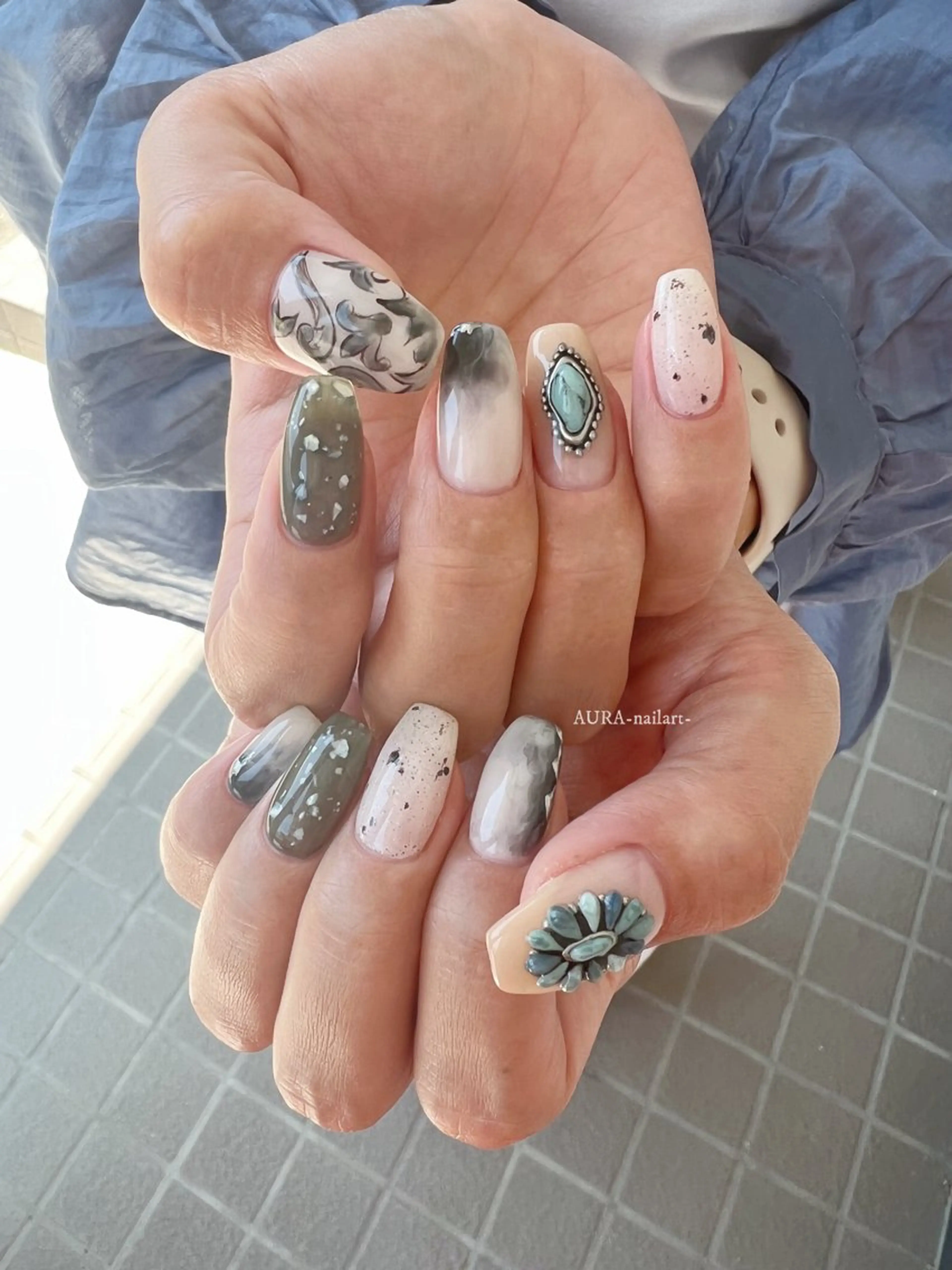 ネイル ハンドネイル フットネイル AURA nailartのネイルデザイン