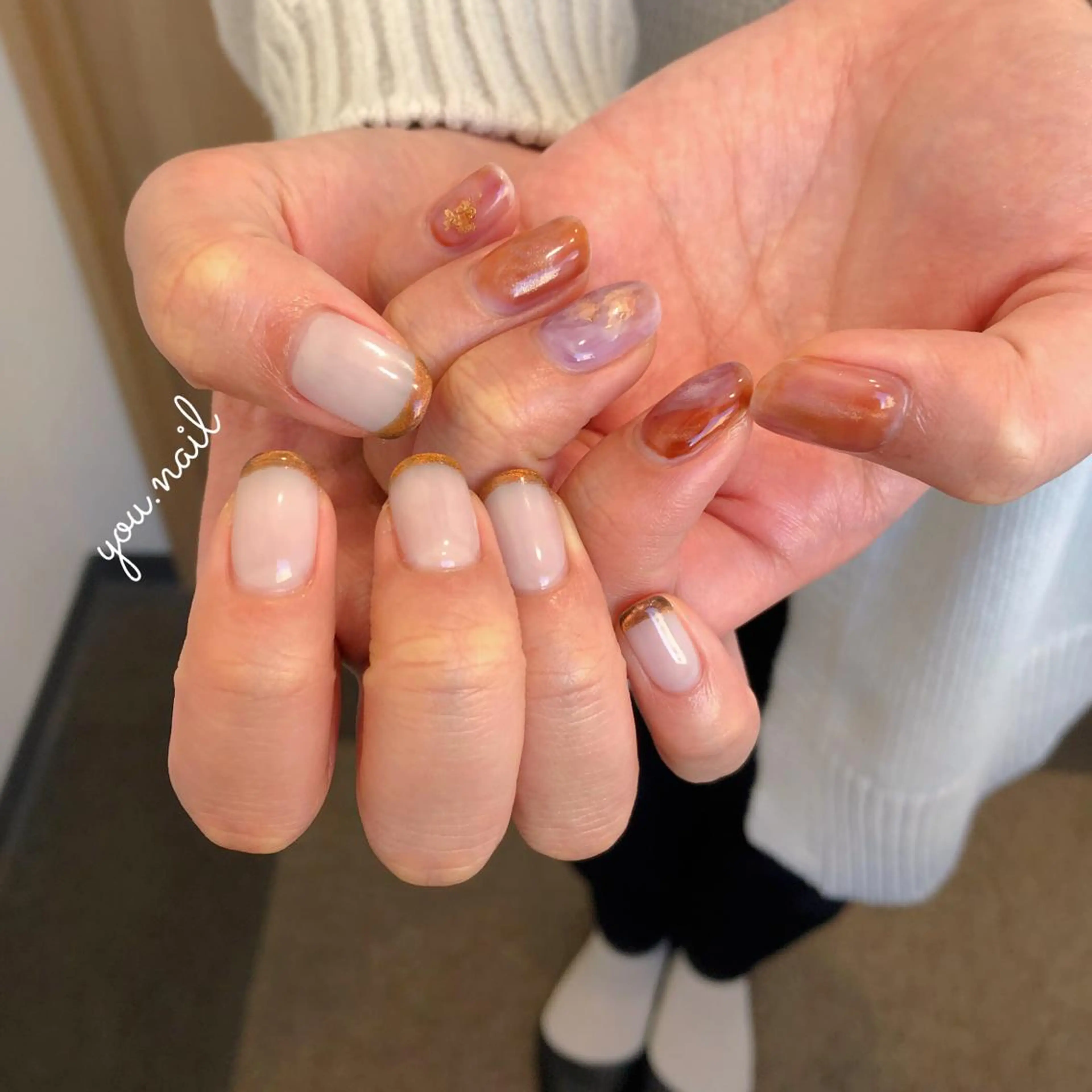 ネイル マグネットネイル ニュアンスネイル シンプルネイル younail所属・Younail 🍇のネイルデザイン