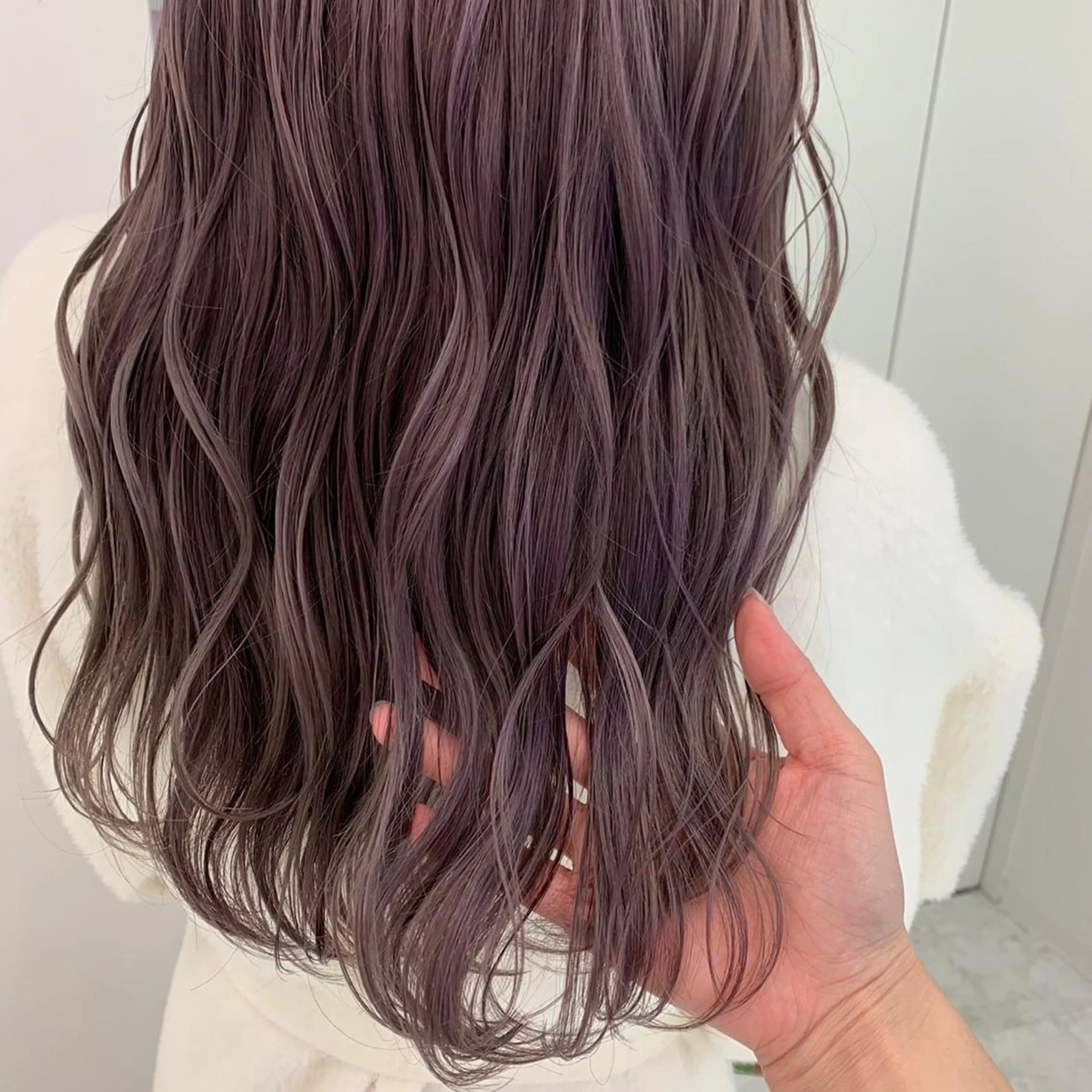 カラー アッシュ ベージュカラー 黒髪 ブリーチ ブラウンカラー ヘアカラー MEI🎀垢抜けカラ ー🎀韓国styleのヘアスタイル