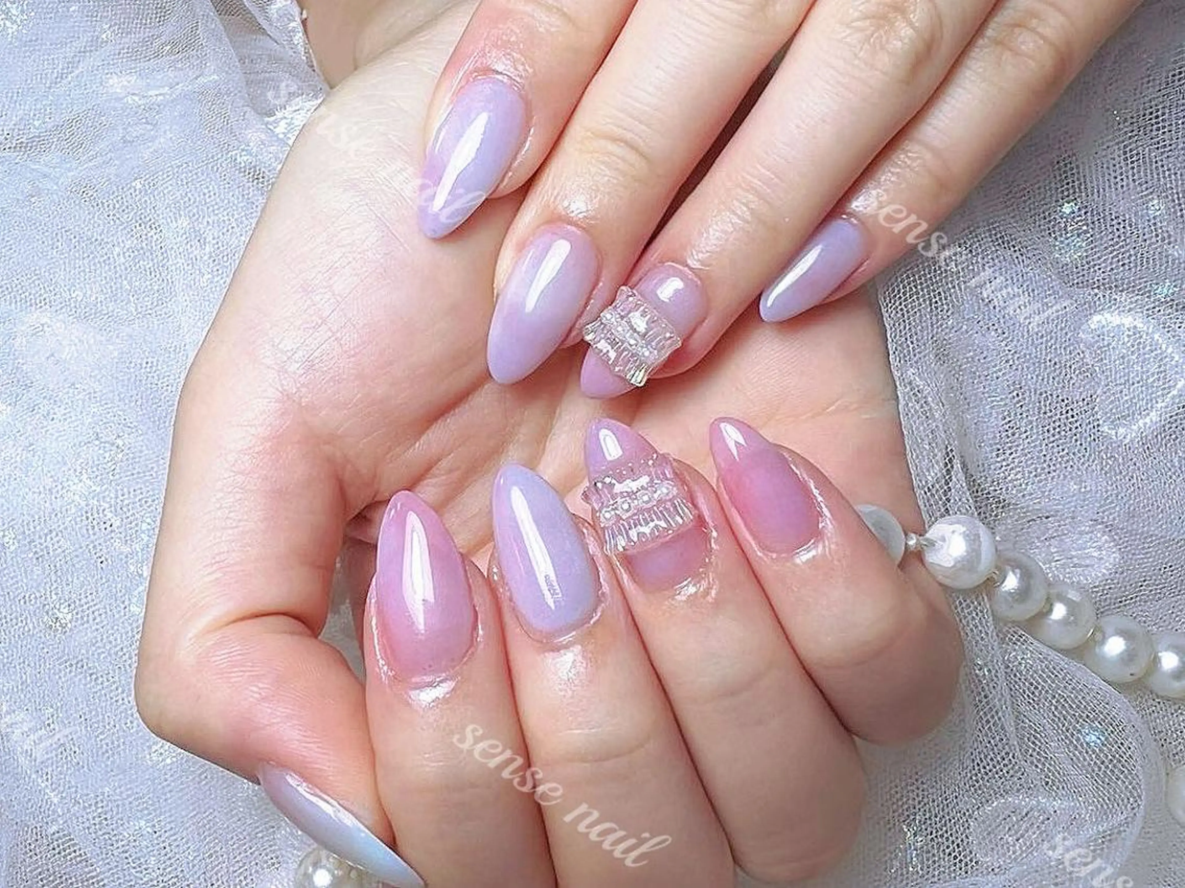 ネイル Queening 🦋のネイルデザイン