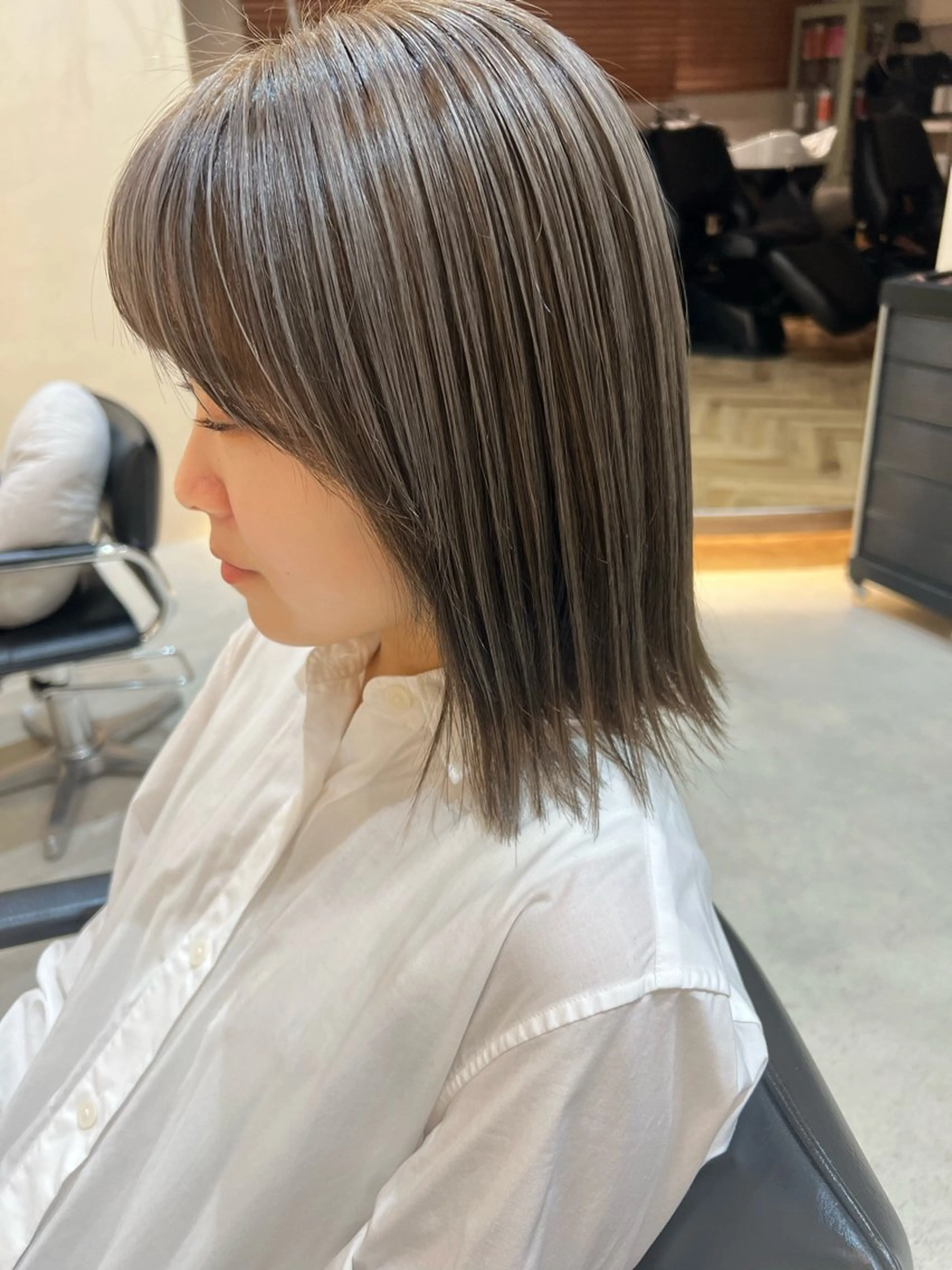 ミディアム カラー 🌈新田 みどり🌈のヘアスタイル