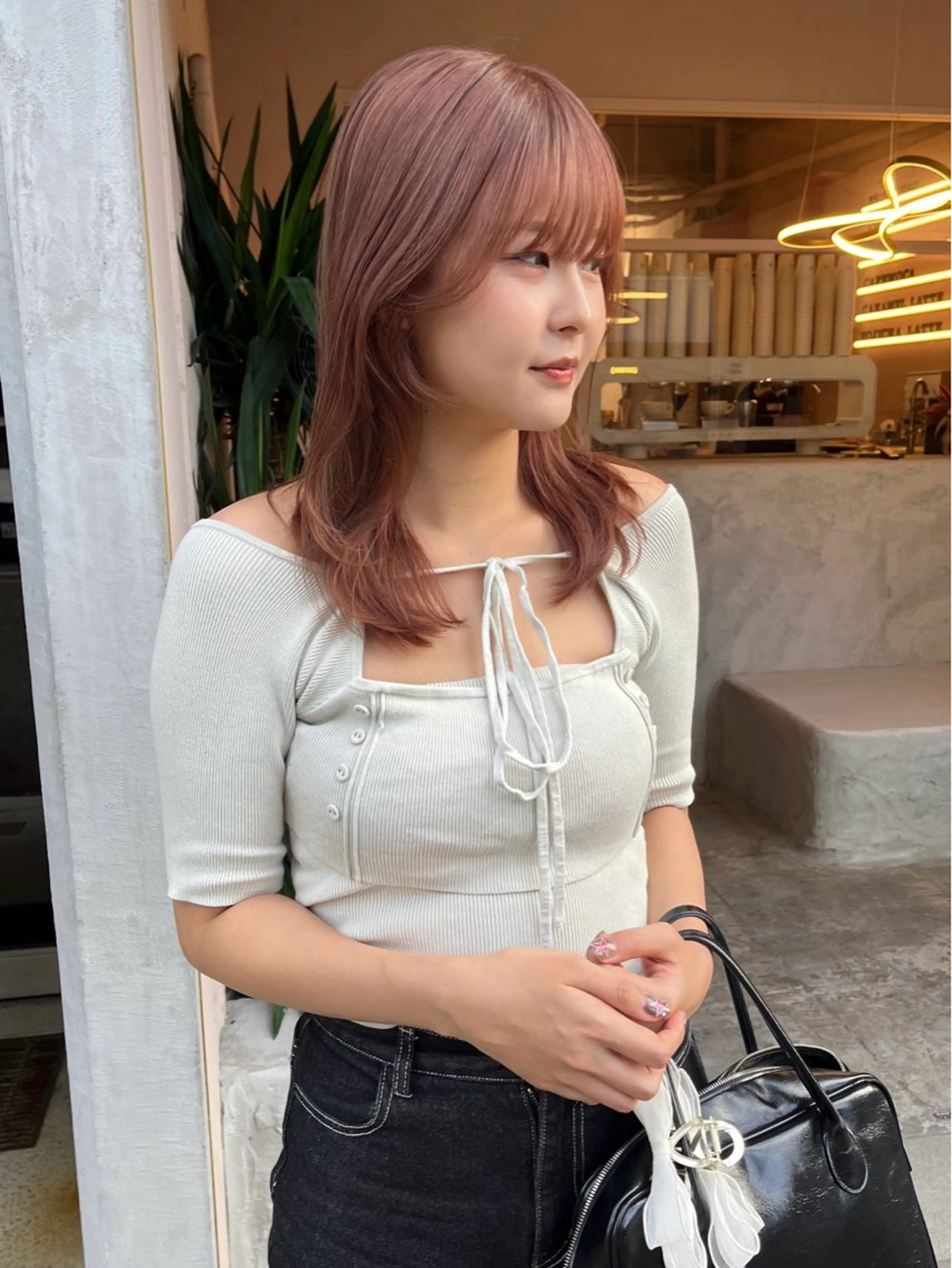 ミディアム カラー ブラウンカラー カット ヘアカラー トリートメント iru所属・mi kiのヘアスタイル