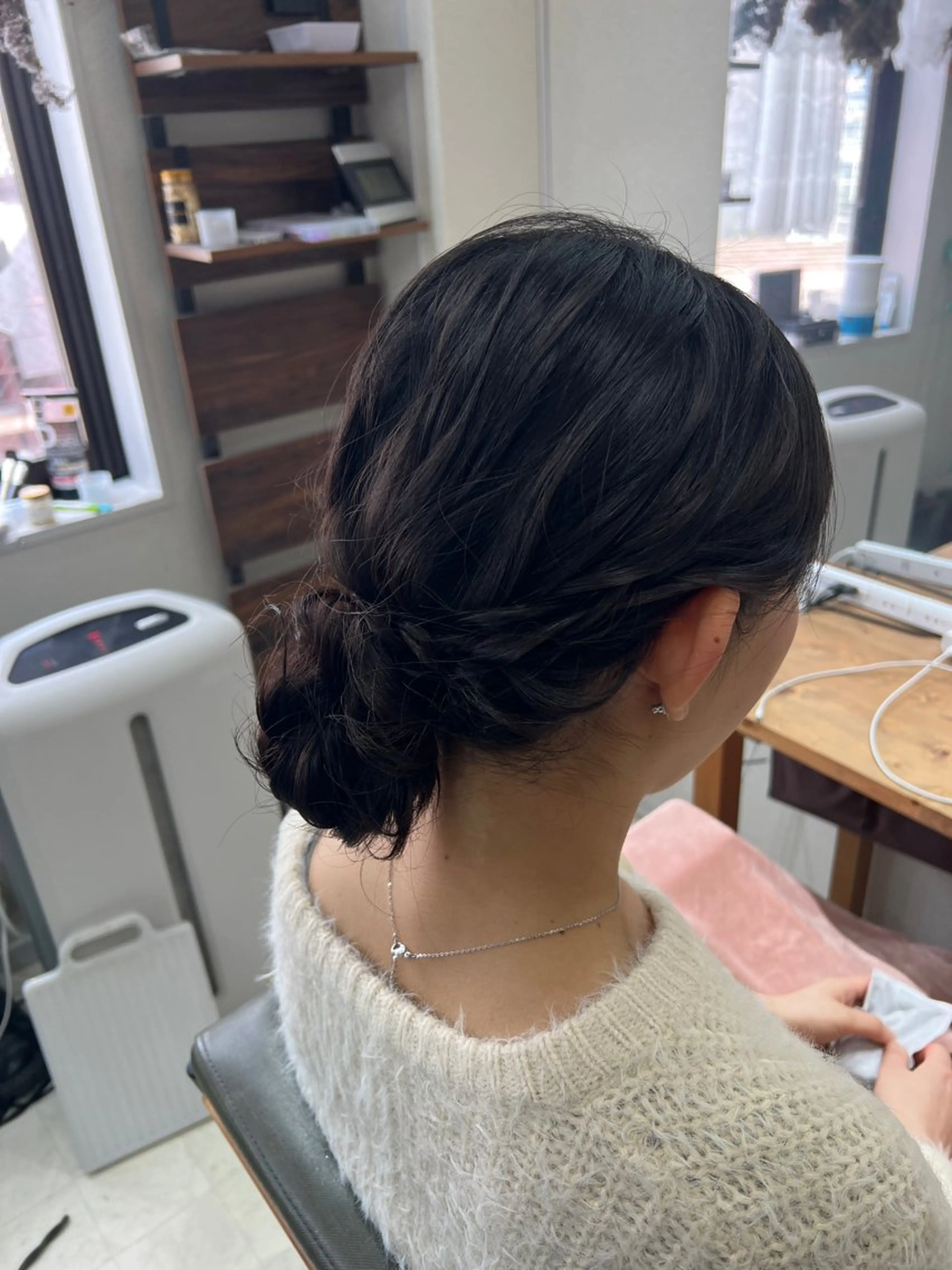 セミロング ヘアアレンジ お団子ヘア 結婚式・ブライダル 山室 敬義のヘアスタイル